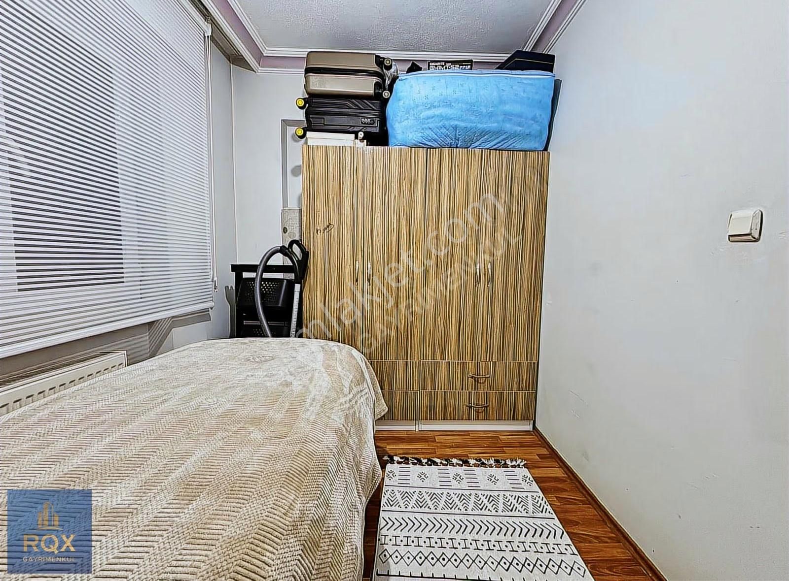 Topçu Mahallesinde Ön Cephe Ara Kat Masrafsız 3+1 Fırsat Daire - Görsel 13