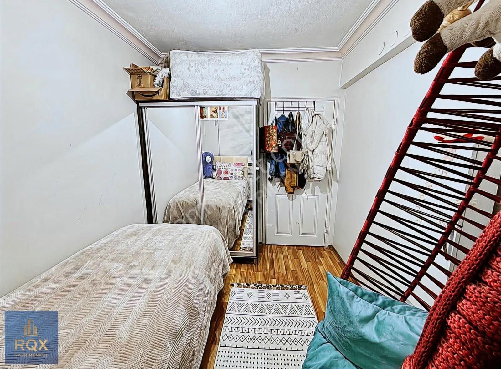 Topçu Mahallesinde Ön Cephe Ara Kat Masrafsız 3+1 Fırsat Daire - Görsel 15