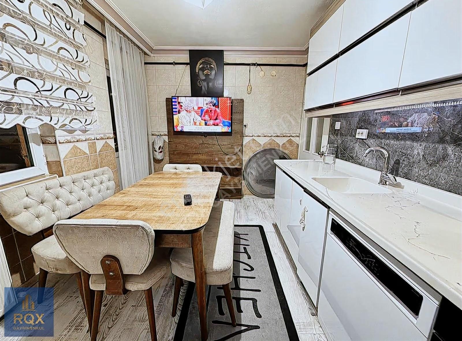 Topçu Mahallesinde Ön Cephe Ara Kat Masrafsız 3+1 Fırsat Daire - Görsel 5