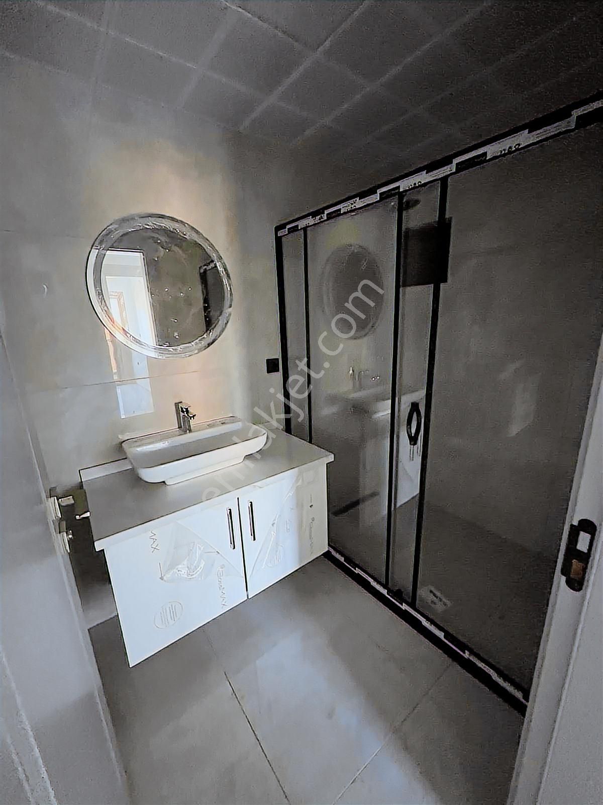 Bayırda Kapalı Mutfak Kiralık 3+1 Daire - Görsel 9