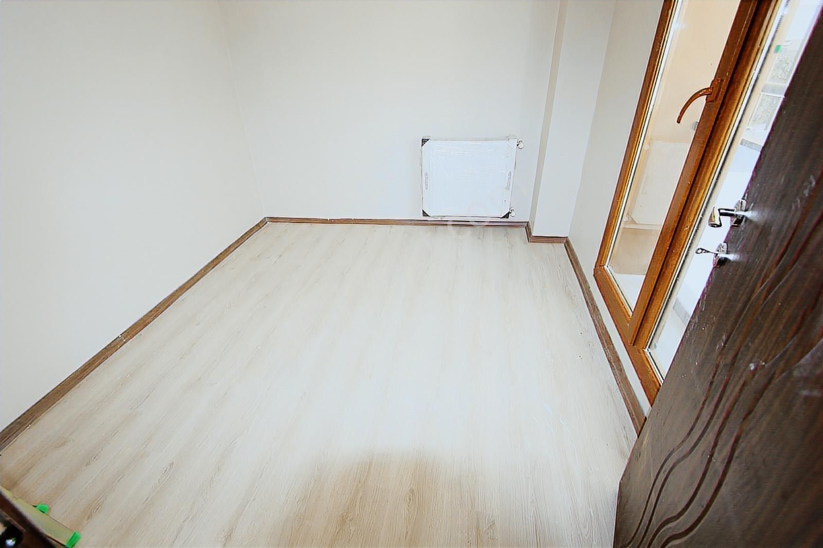 Bezirganbahçe'de 1+1 Satılık 65 M2 Yüksek Giriş 1.kat Gibi - Görsel 11