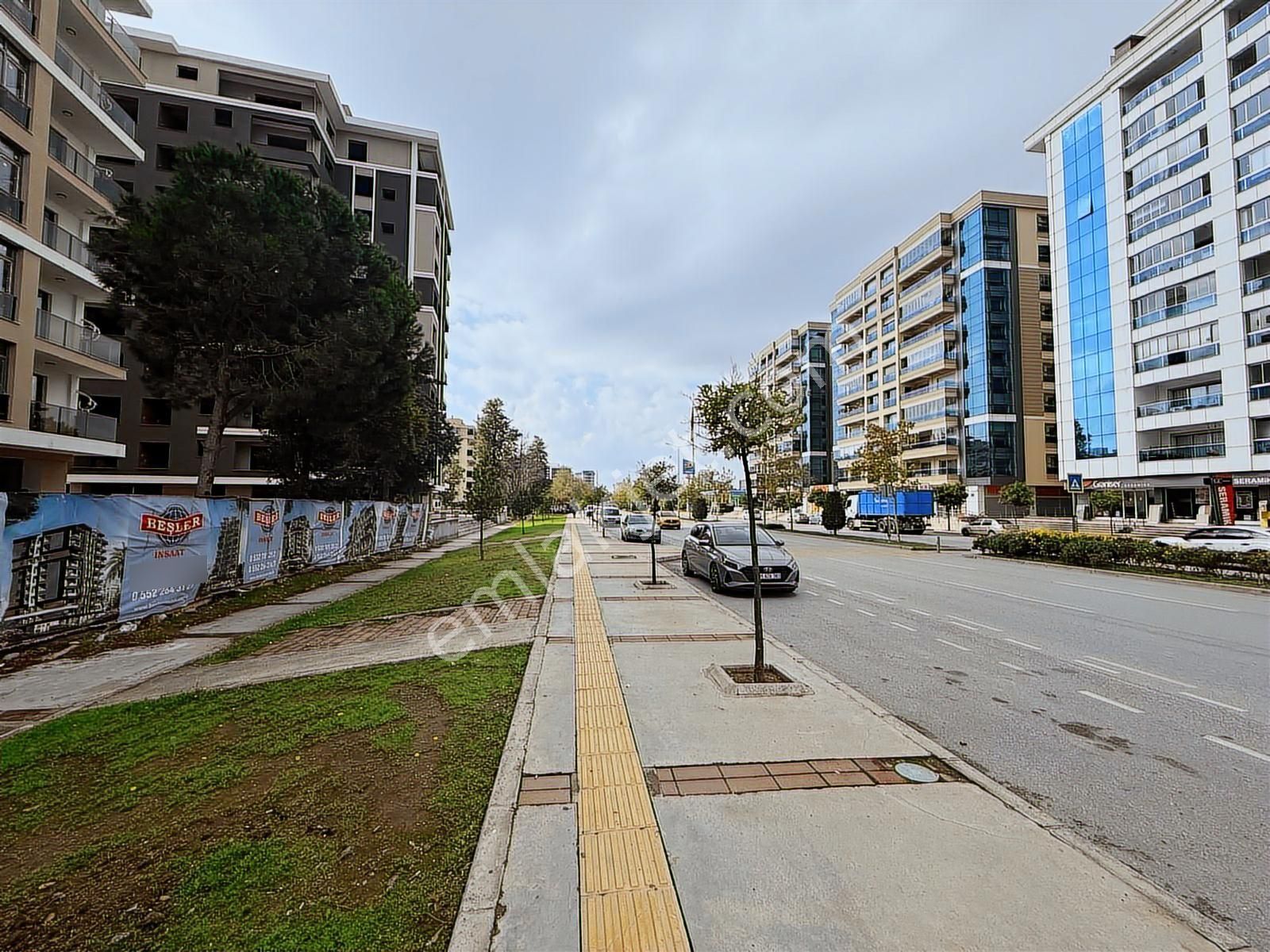 Bayraklı Manavkuyu Satılık 2+1 Daire Cadde Üstü - Görsel 36