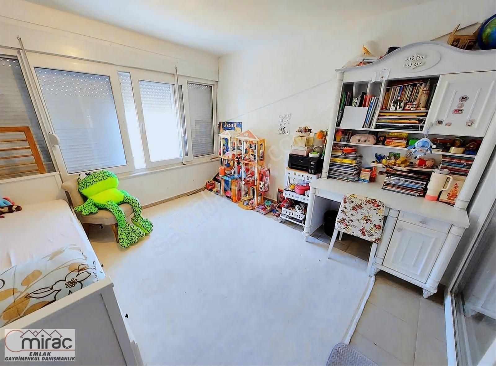 Kavaklı Mahallesinde Merkezi Konumda 4+1 Emsalsiz Dubleks - Görsel 19