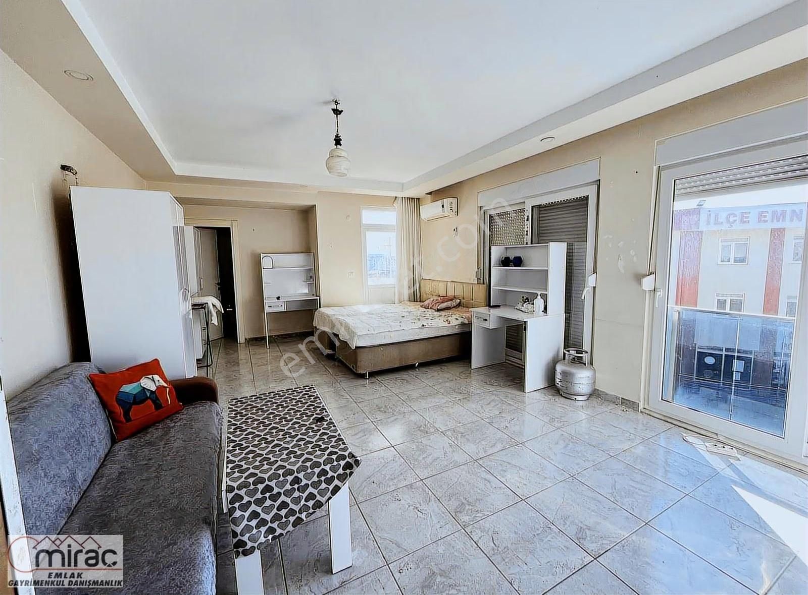 Emek Mahallesinde Temiz Ve Ferah Geniş 1+0 Eşyalı Daire - Görsel 10