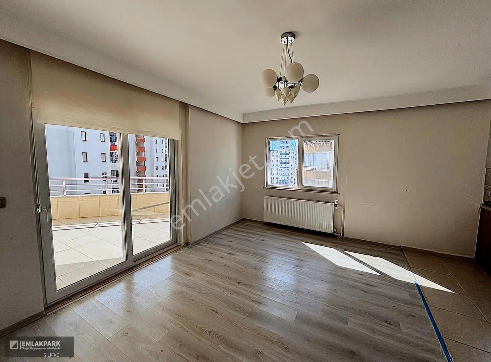 Emlakparkdan Sarıcalarda Havuzlu Site İçinde 4+1 Geniş Daire - Görsel 6