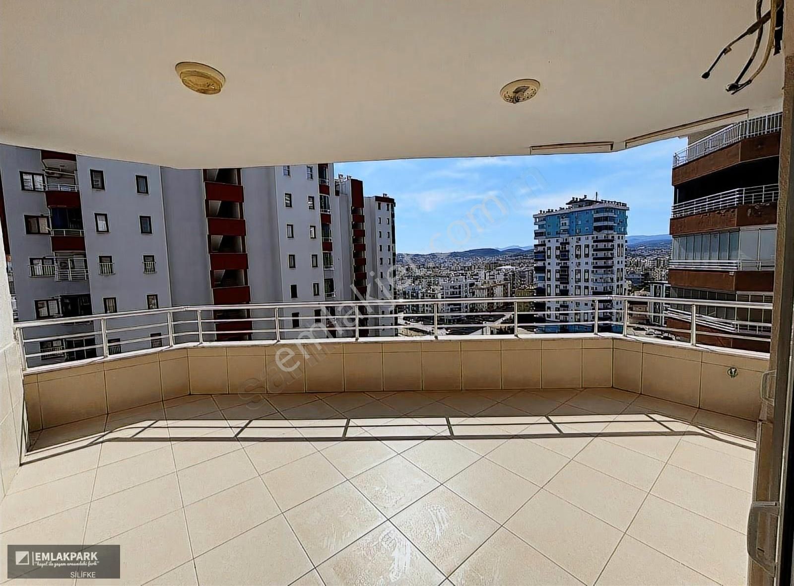 Emlakparkdan Sarıcalarda Havuzlu Site İçinde 4+1 Geniş Daire - Görsel 4