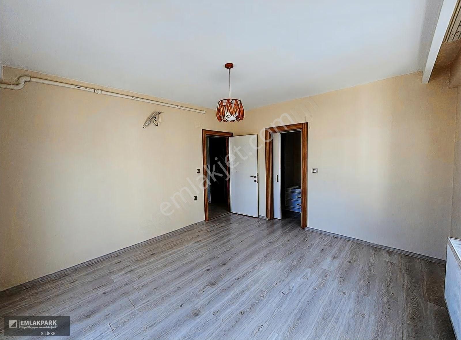 Emlakparkdan Sarıcalarda Havuzlu Site İçinde 4+1 Geniş Daire - Görsel 5