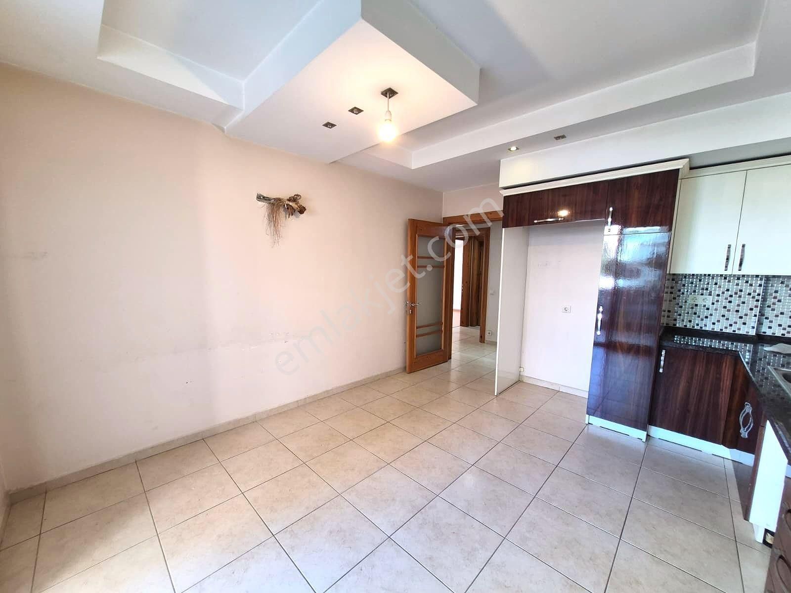 Alanya Güller Pınarı Mahallesi’nde Kiralık Geniş 1+1 Ayrı Mutfak Daire - Görsel 9