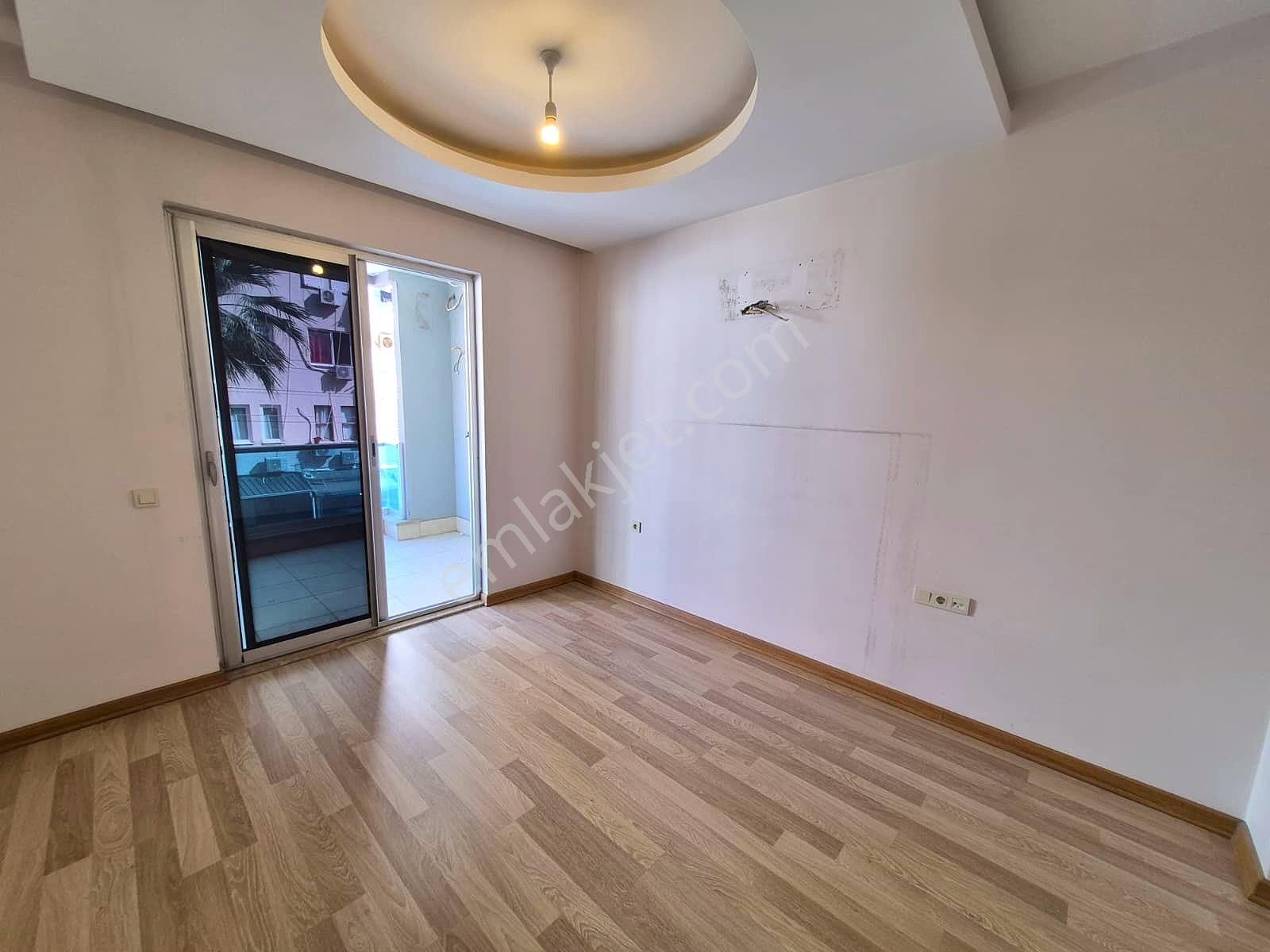 Alanya Güller Pınarı Mahallesi’nde Kiralık Geniş 1+1 Ayrı Mutfak Daire - Görsel 11