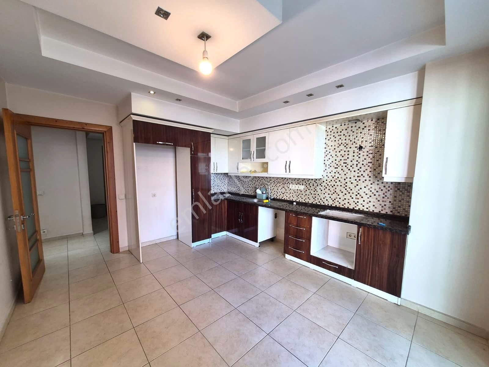 Alanya Güller Pınarı Mahallesi’nde Kiralık Geniş 1+1 Ayrı Mutfak Daire - Görsel 6