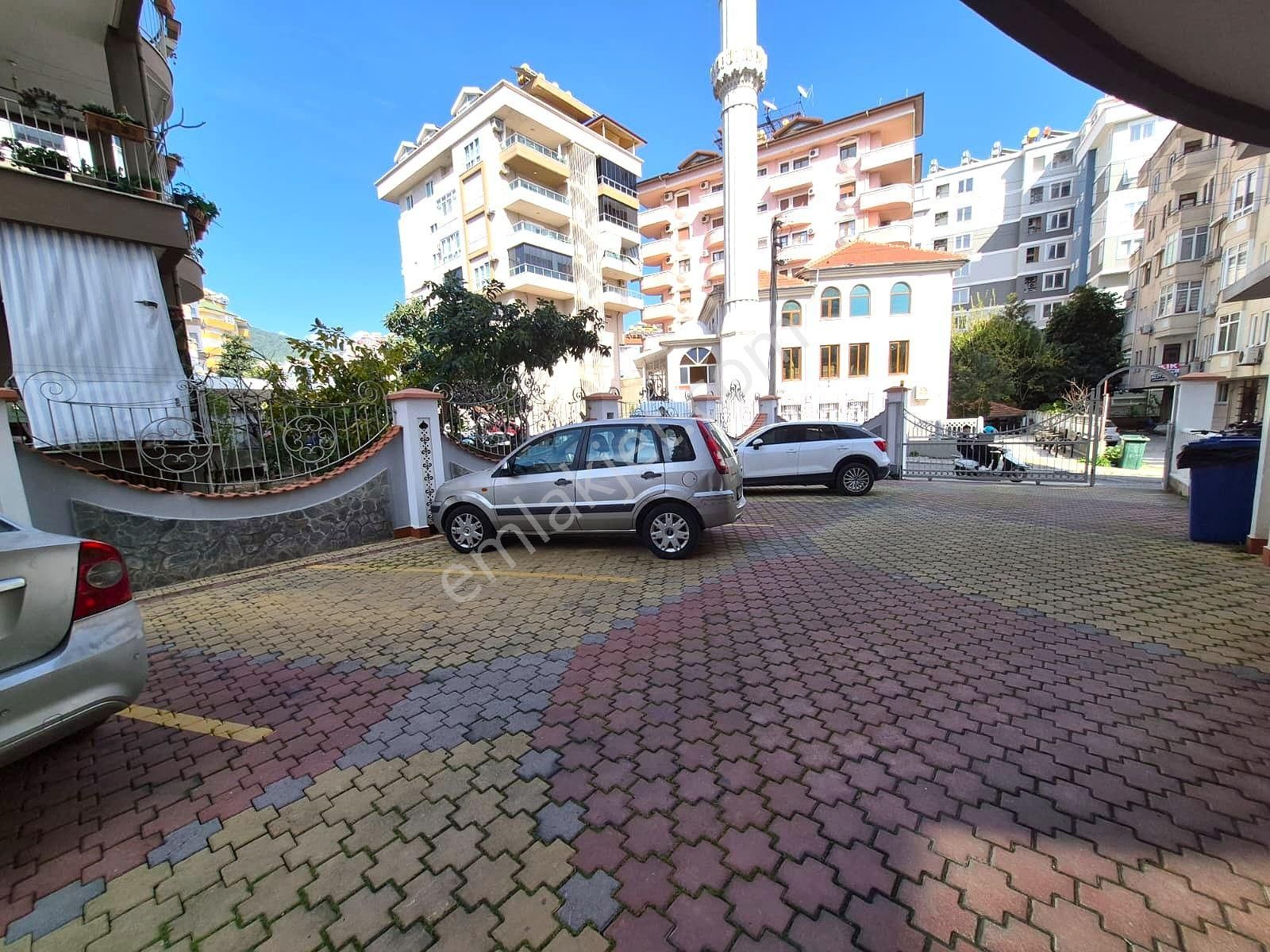 Alanya Güller Pınarı Mahallesi’nde Kiralık Geniş 1+1 Ayrı Mutfak Daire - Görsel 14