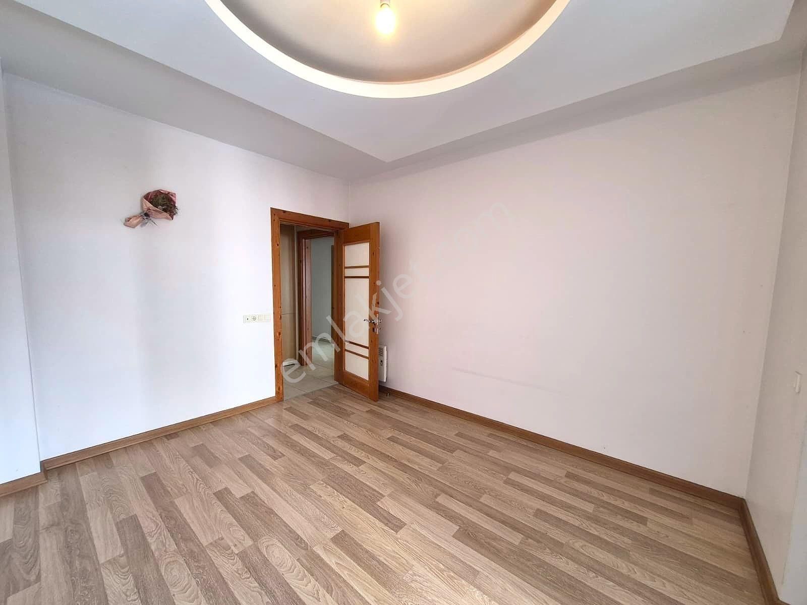 Alanya Güller Pınarı Mahallesi’nde Kiralık Geniş 1+1 Ayrı Mutfak Daire - Görsel 12