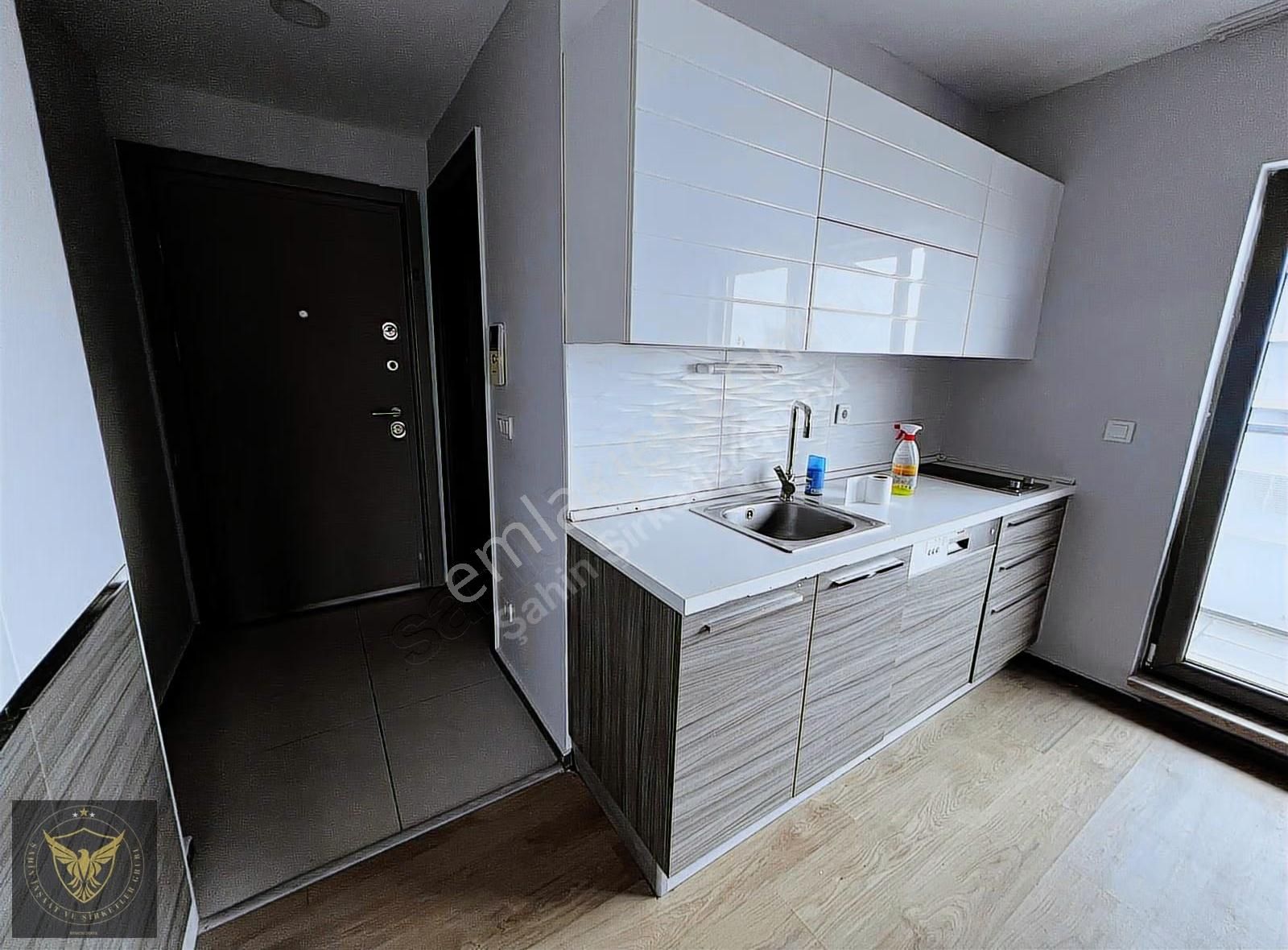 Sembol İstanbul Sitesinde Geniş M2 Balkonlu 1+1 Eşyalı Kiralık - Görsel 4
