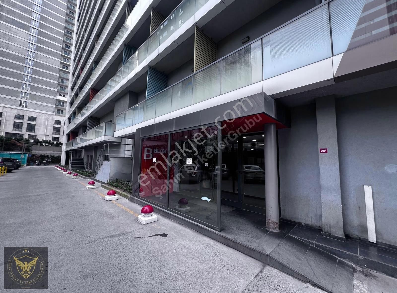 Sembol İstanbul Sitesinde Geniş M2 Balkonlu 1+1 Eşyalı Kiralık - Görsel 12