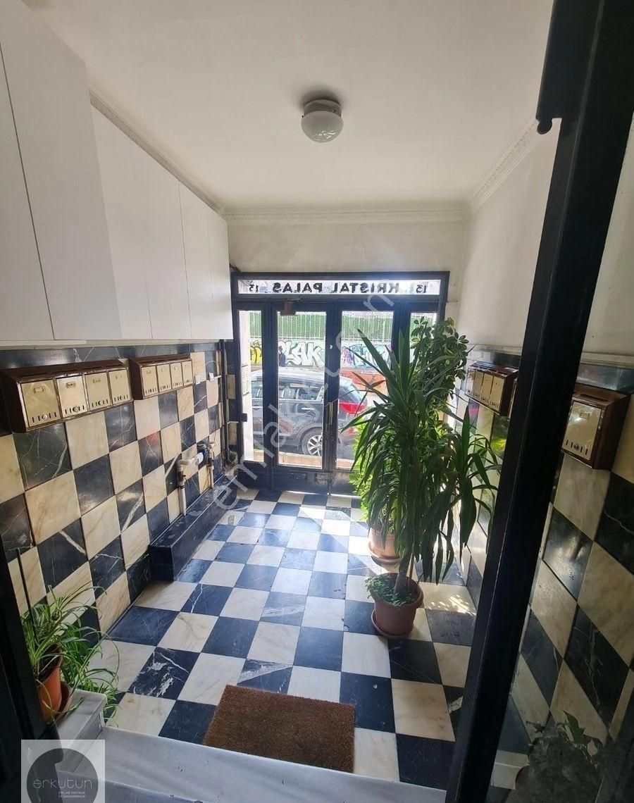 Erkutun'dan Nişantaşı'nda Prof.dr.orhan Ersek Sokakta Kaliteli Binada 1+1 Eşyalı Bahçe Katı Kiralık - Görsel 7