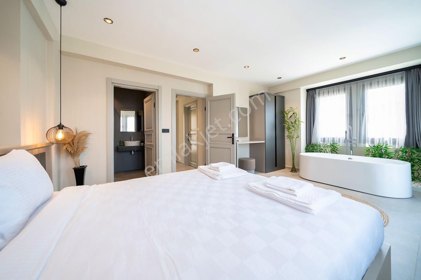 Fethiye Ölüdeniz'de Dağ Ve Orman Manzaralı 4+1 Villalar - Görsel 15