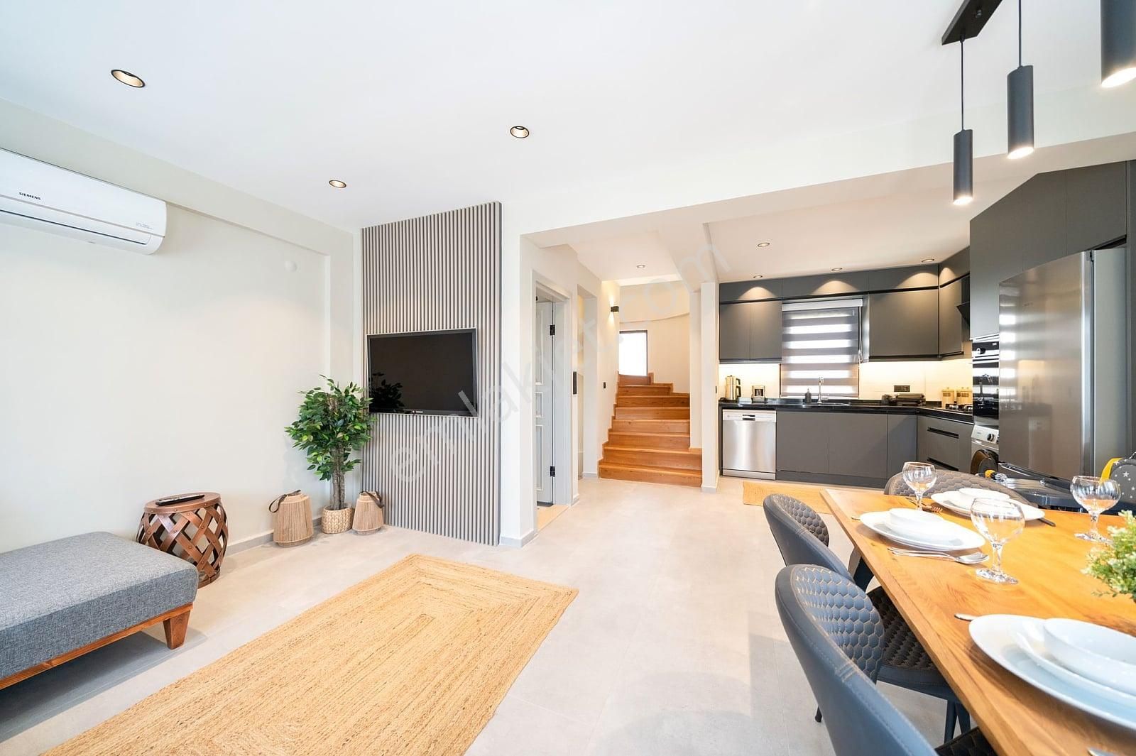 Fethiye Ölüdeniz'de Dağ Ve Orman Manzaralı 4+1 Villalar - Görsel 11