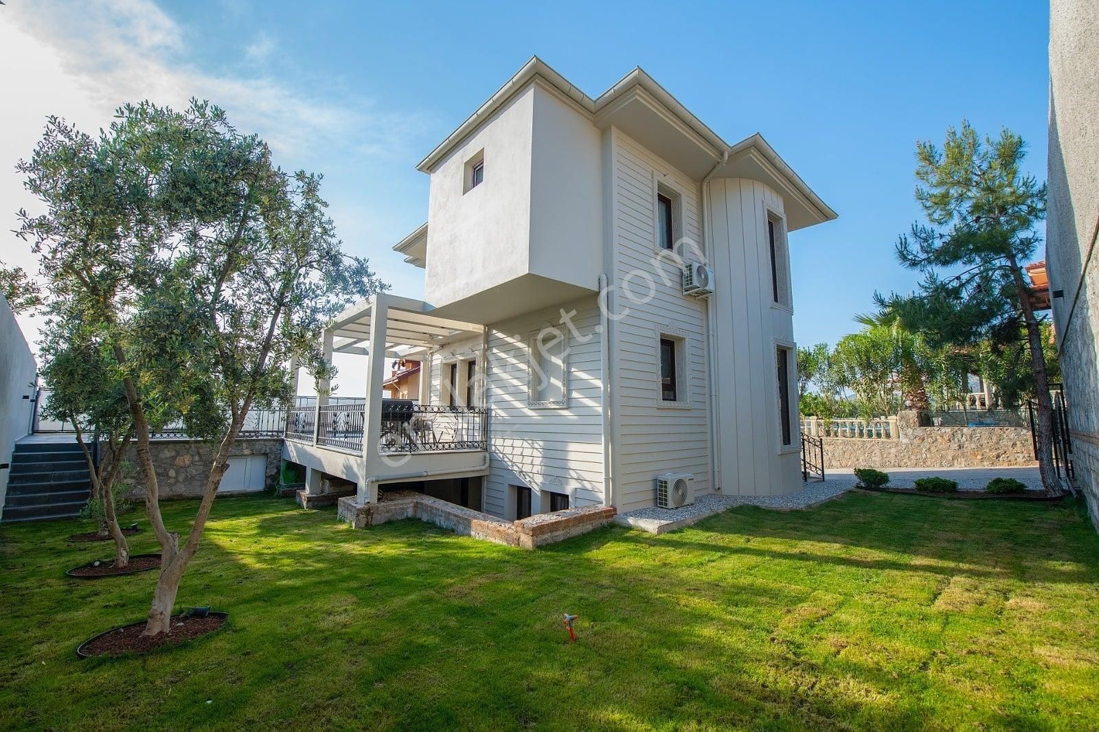 Fethiye Ölüdeniz'de Dağ Ve Orman Manzaralı 4+1 Villalar - Görsel 3