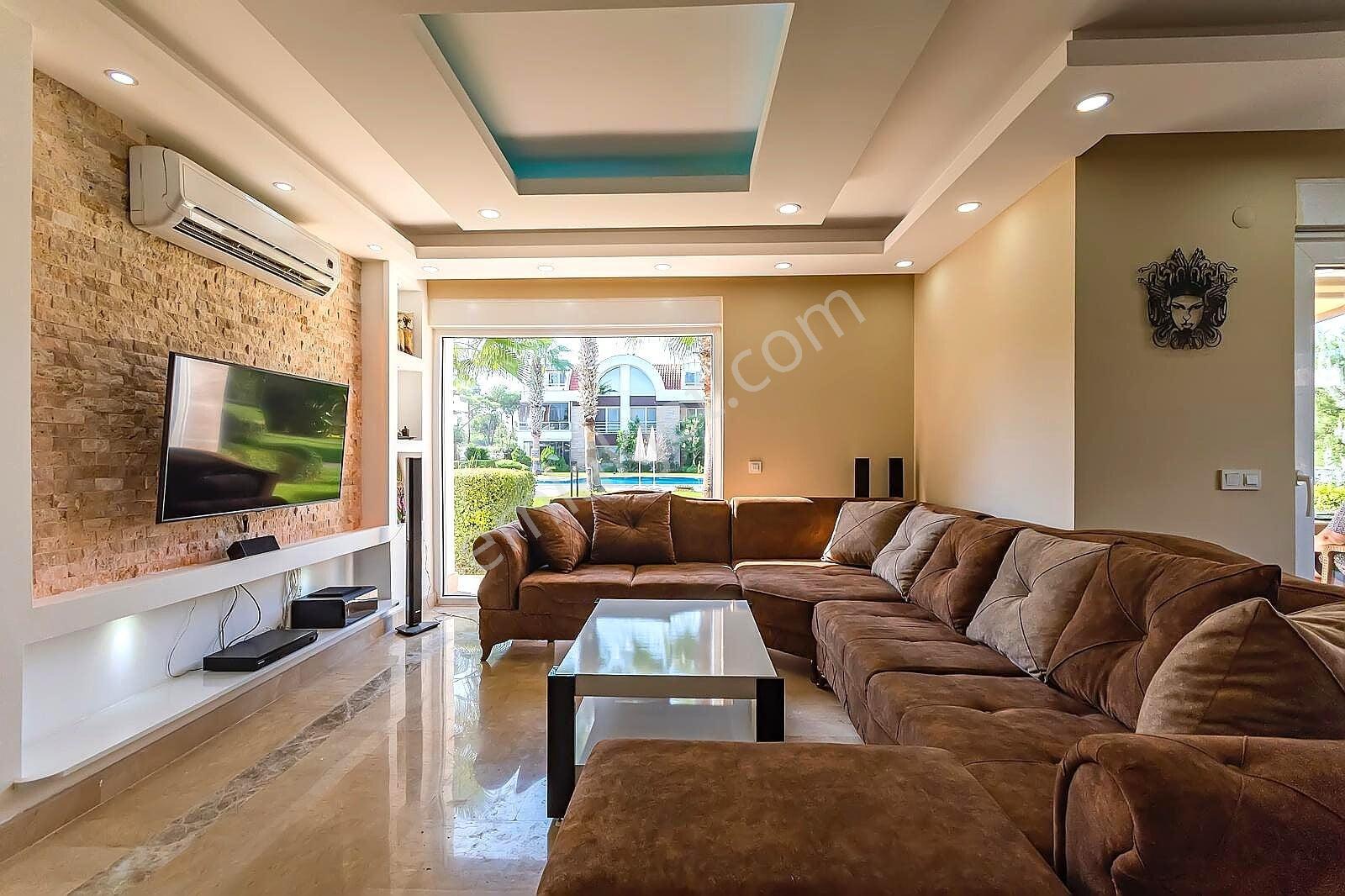 Antalya Kadriye’de Golf Sahasına Yakın Sitede Eşyalı 4+1 Villa - Görsel 12