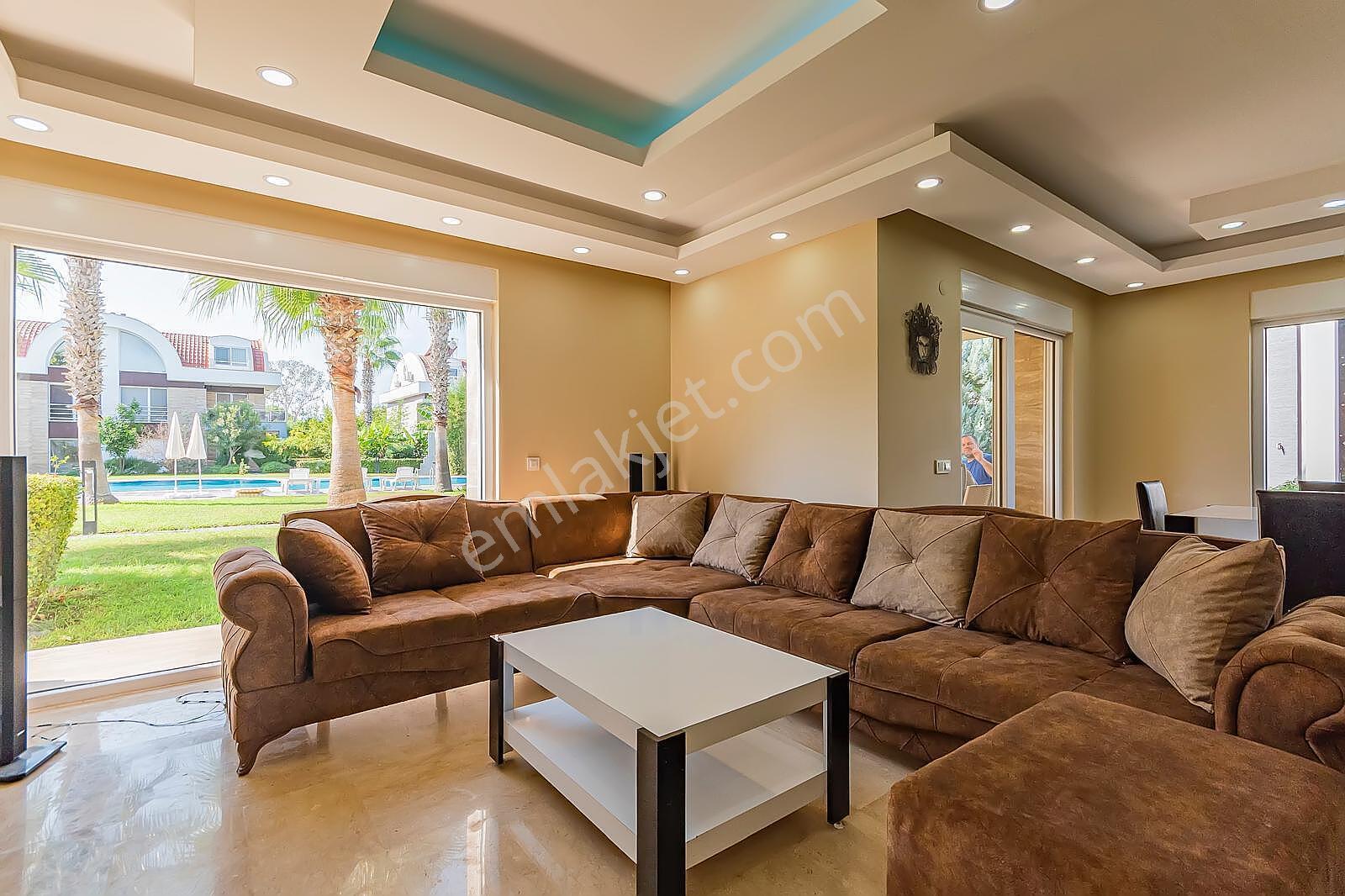 Antalya Kadriye’de Golf Sahasına Yakın Sitede Eşyalı 4+1 Villa - Görsel 14