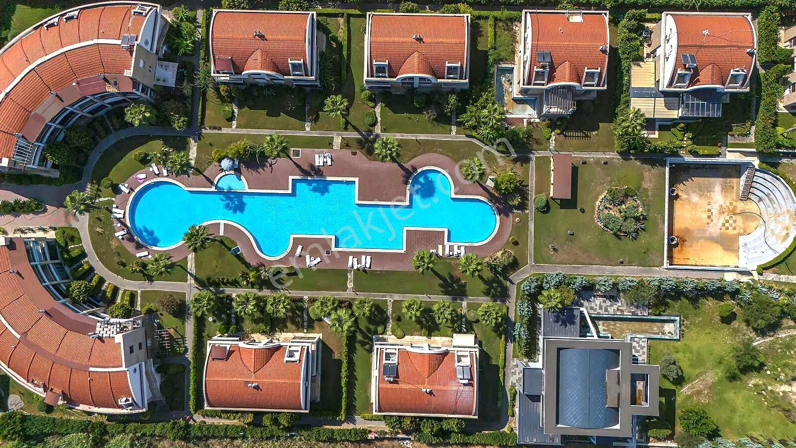 Antalya Kadriye’de Golf Sahasına Yakın Sitede Eşyalı 4+1 Villa - Görsel 5