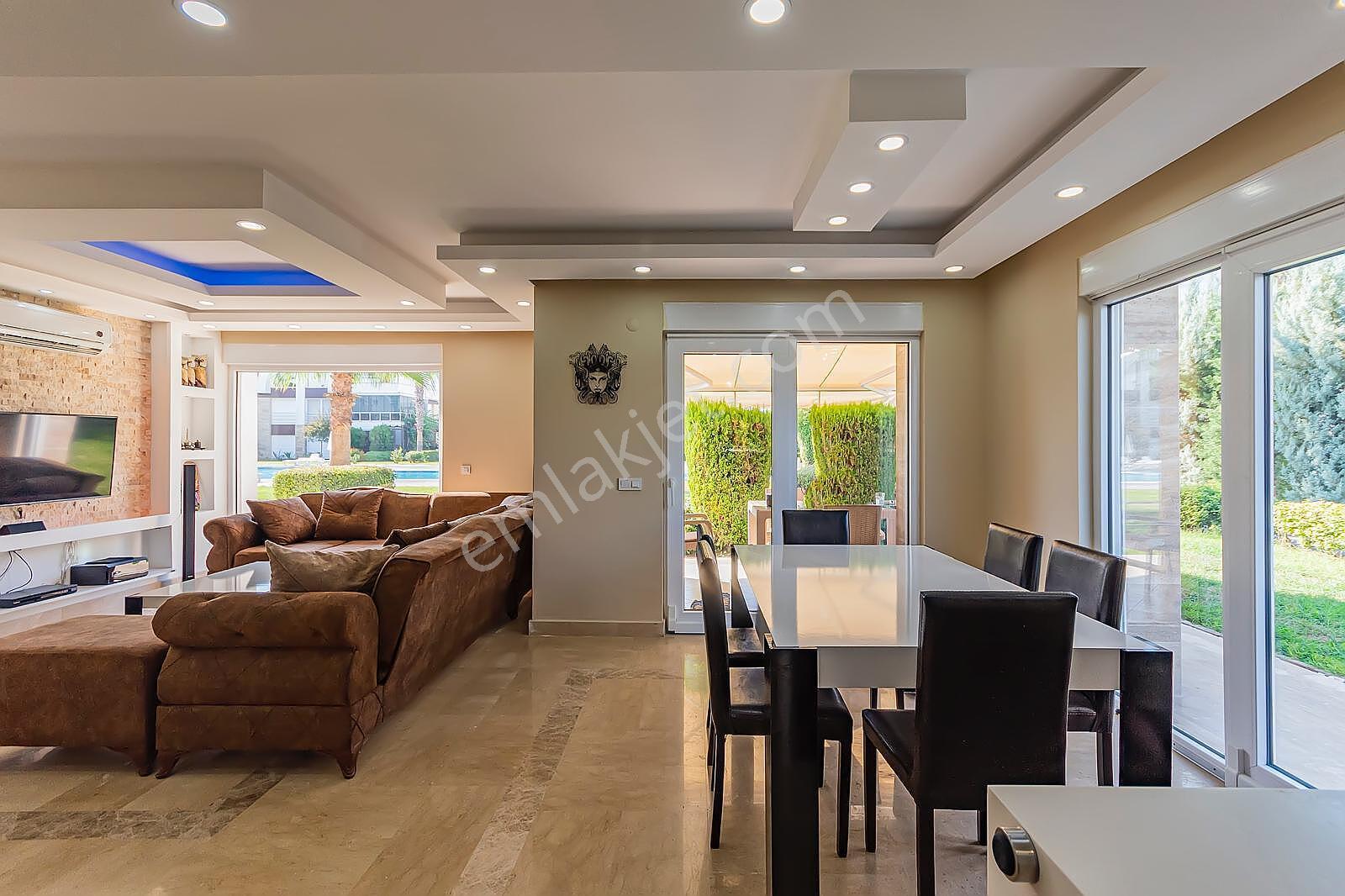 Antalya Kadriye’de Golf Sahasına Yakın Sitede Eşyalı 4+1 Villa - Görsel 19
