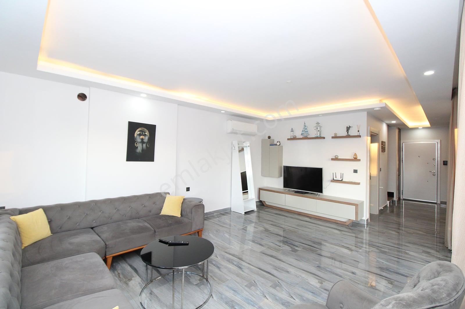 Antalya Kadriye’de Nitelikli Donanıma Sahip Müstakil Villa - Görsel 18