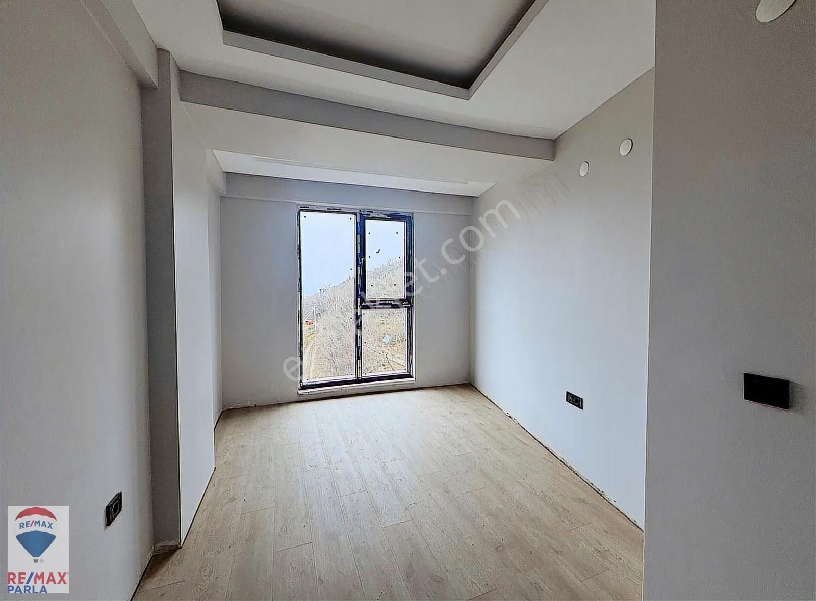 Deniz & Doğa Manzaralı Özel Tasarımlı Ara Kat 1+1 Fırsat Daire - Görsel 10