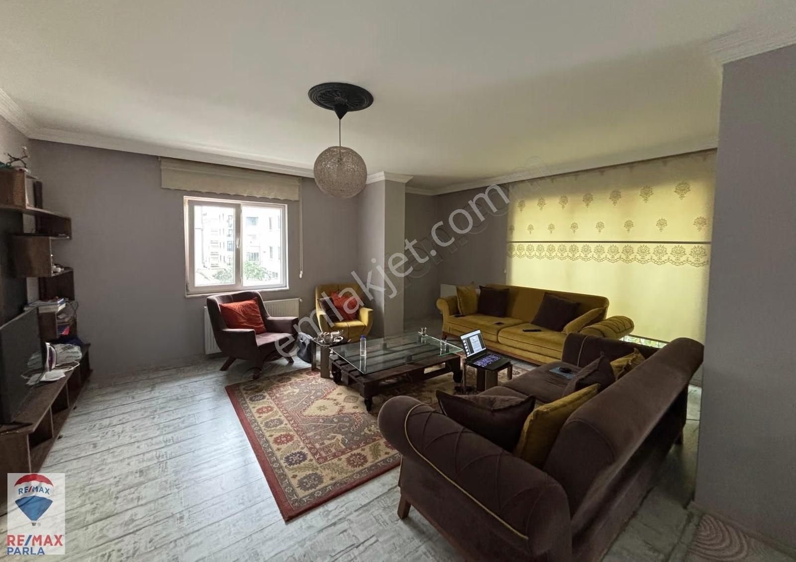 Remax M.kaan Ak | Körfez'de 20bin Tl Kiracılı Eşyalı 2+1 Daire! - Görsel 3