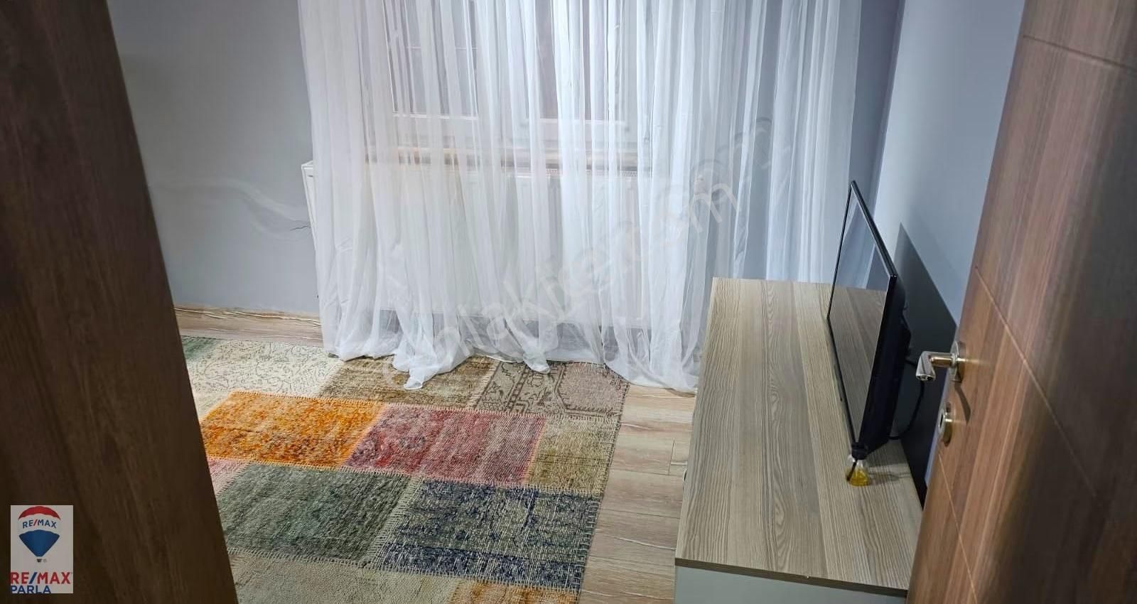 Remax Parla M.kaan Ak | Ömürevleri Sahil'de Migros Arkası 3+1! - Görsel 12