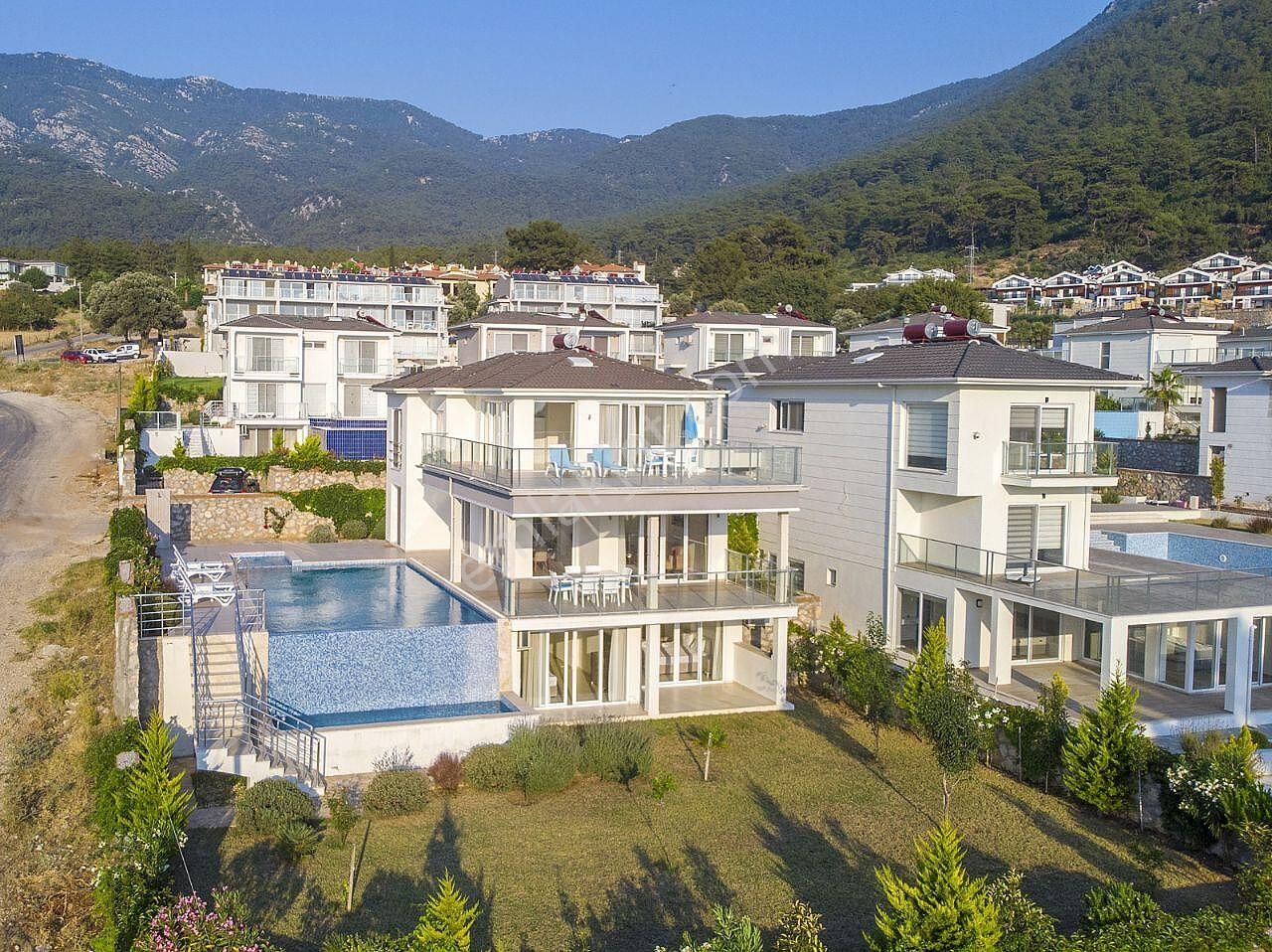 Fethiye Ölüdeniz Ovacık'ta 660 M Arsalı Özel Havuzlu Villa - Görsel 2