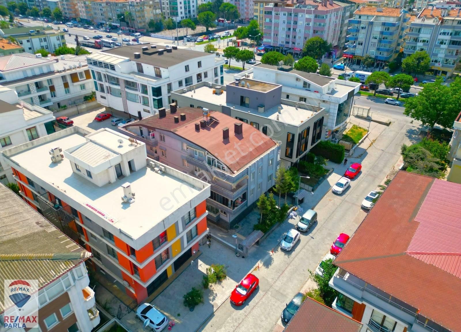 Remax Parla M.kaan Ak | Ömürevleri Sahil'de 1.katta 3+1 Daire ! - Görsel 18