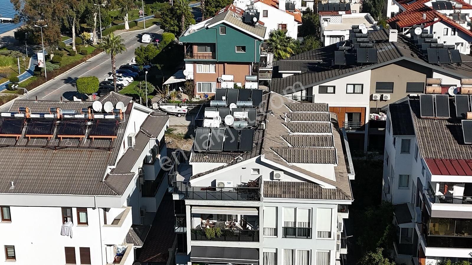 Fethiye’de Kordona Ve Olanaklara Yakın Lüks Eşyalı Daire - Görsel 3