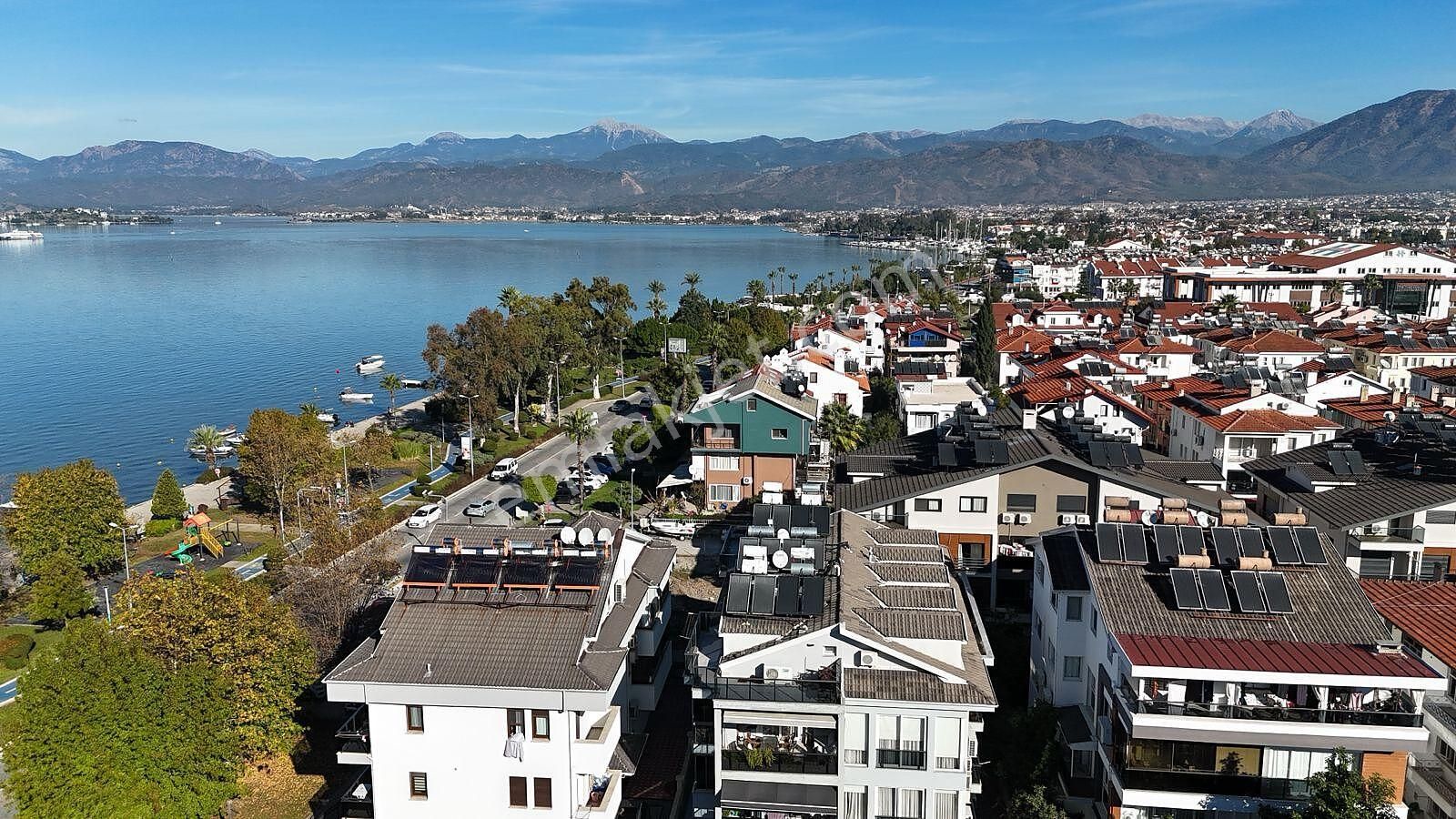 Fethiye’de Kordona Ve Olanaklara Yakın Lüks Eşyalı Daire - Görsel 2