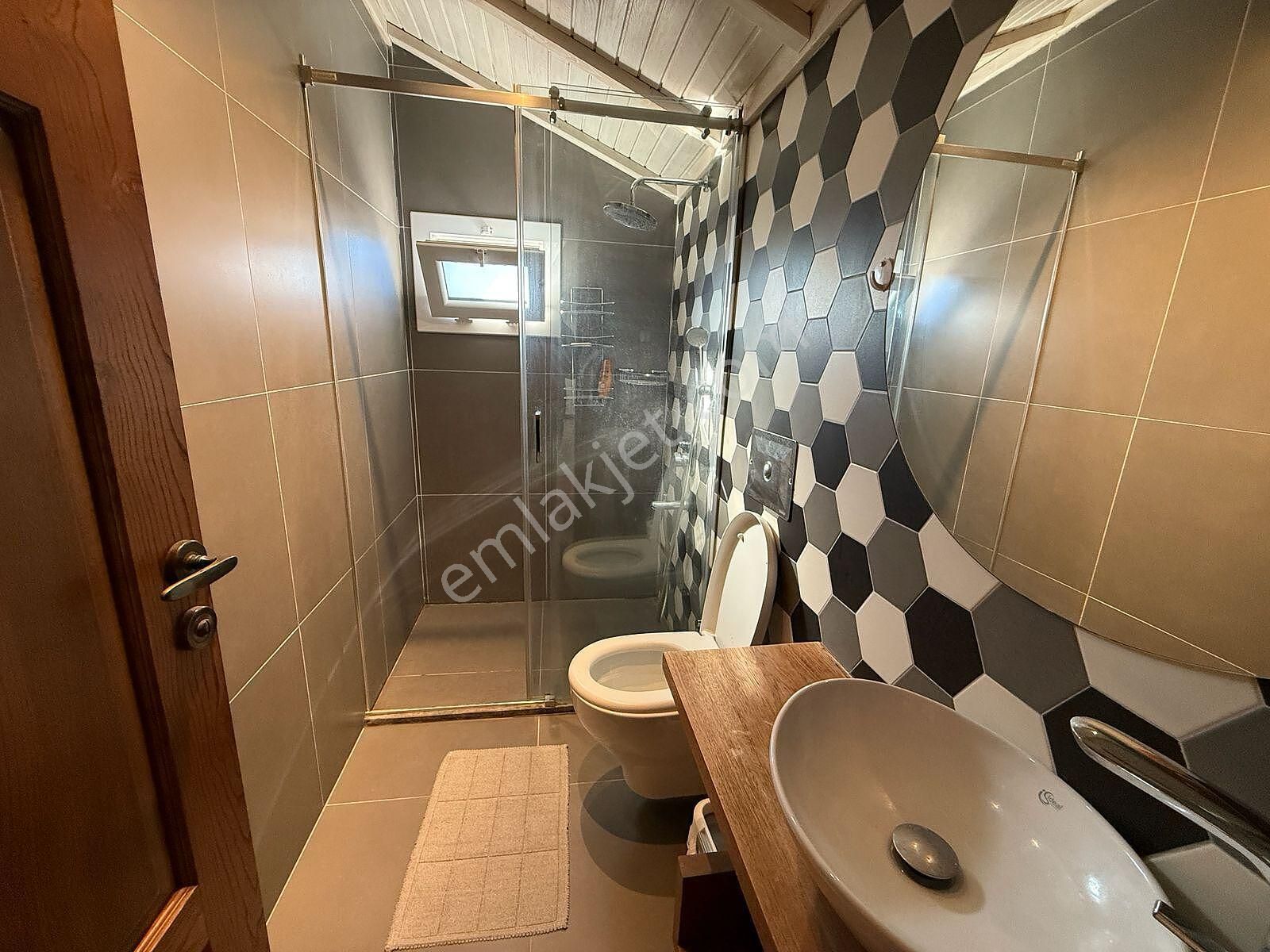 Fethiye’de Kordona Ve Olanaklara Yakın Lüks Eşyalı Daire - Görsel 14