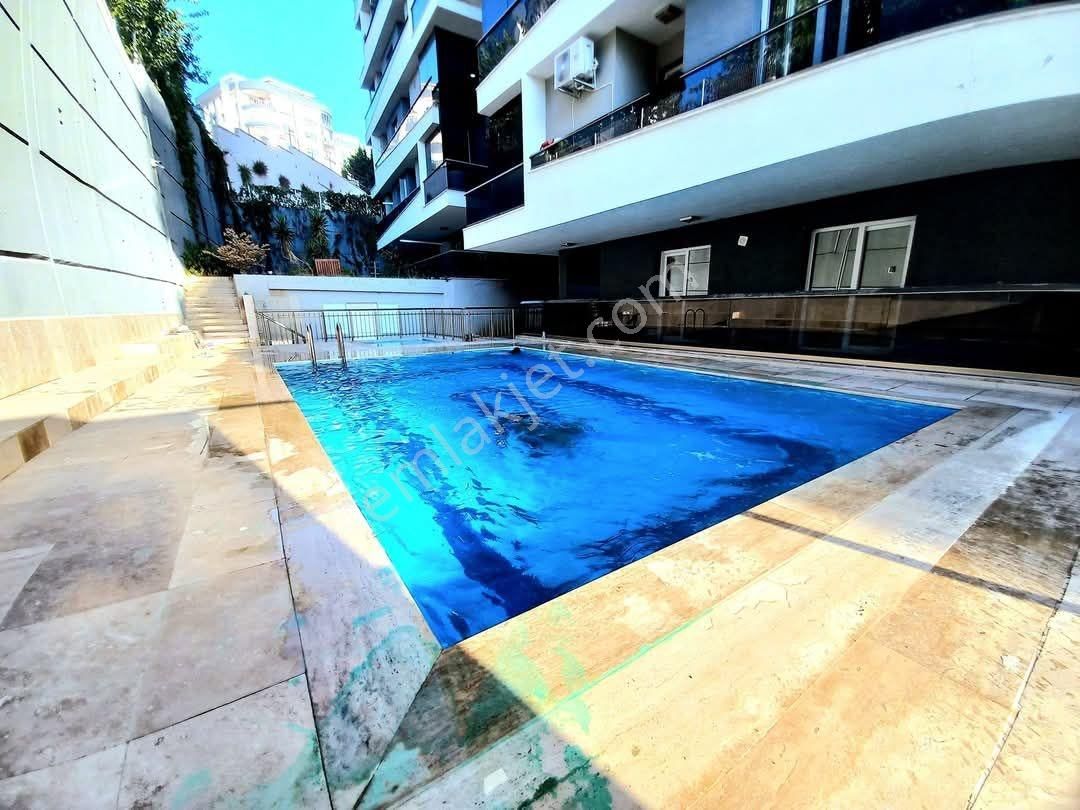 Ticaret Odası Üstünde Doğalgazlı Havuzlu Eşyalı 1+1