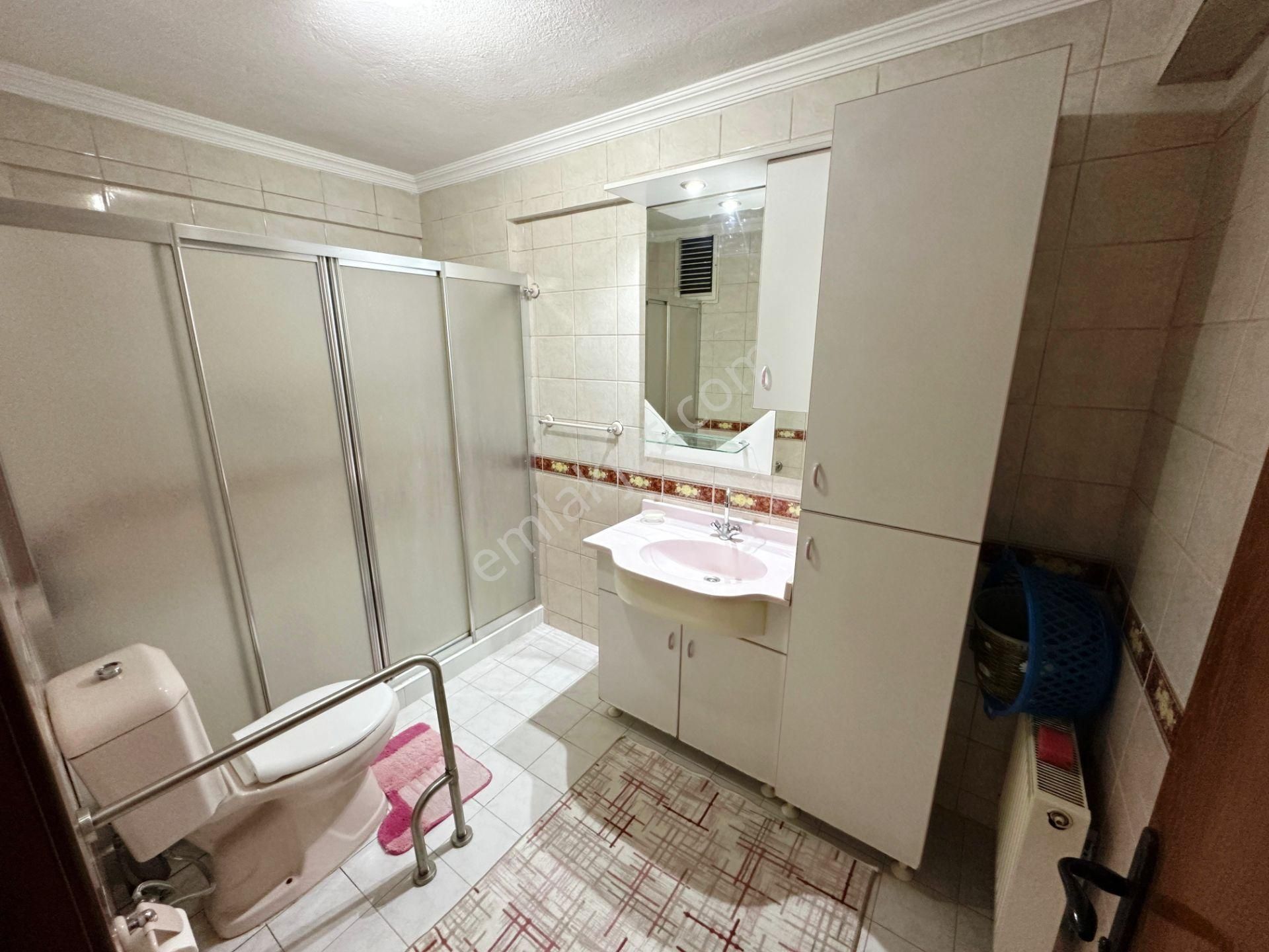 Barış Yolu'na Yakın Ankara Manzaralı Eşyalı 3+1 Geniş Daire - Görsel 25