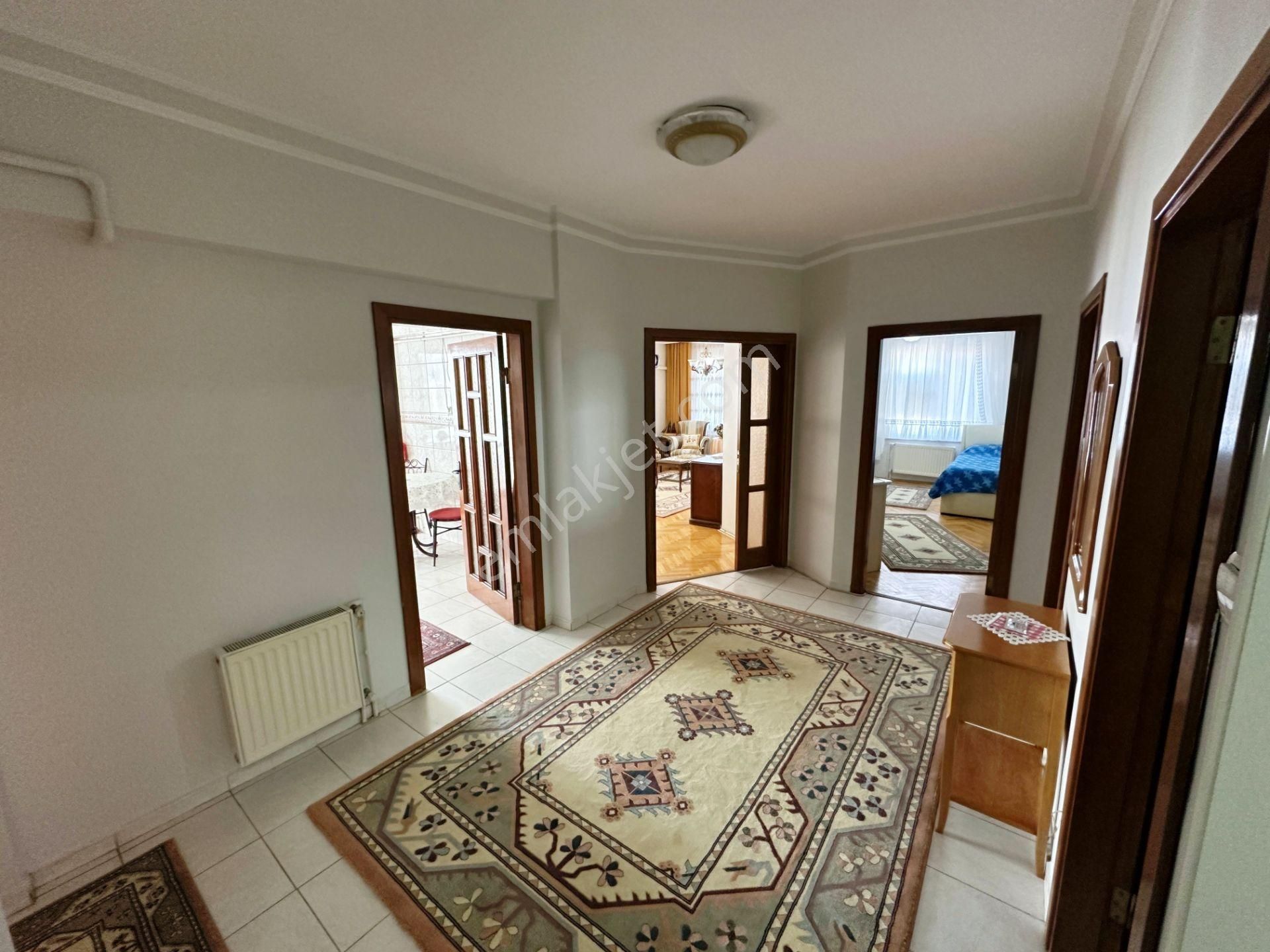 Barış Yolu'na Yakın Ankara Manzaralı Eşyalı 3+1 Geniş Daire - Görsel 19