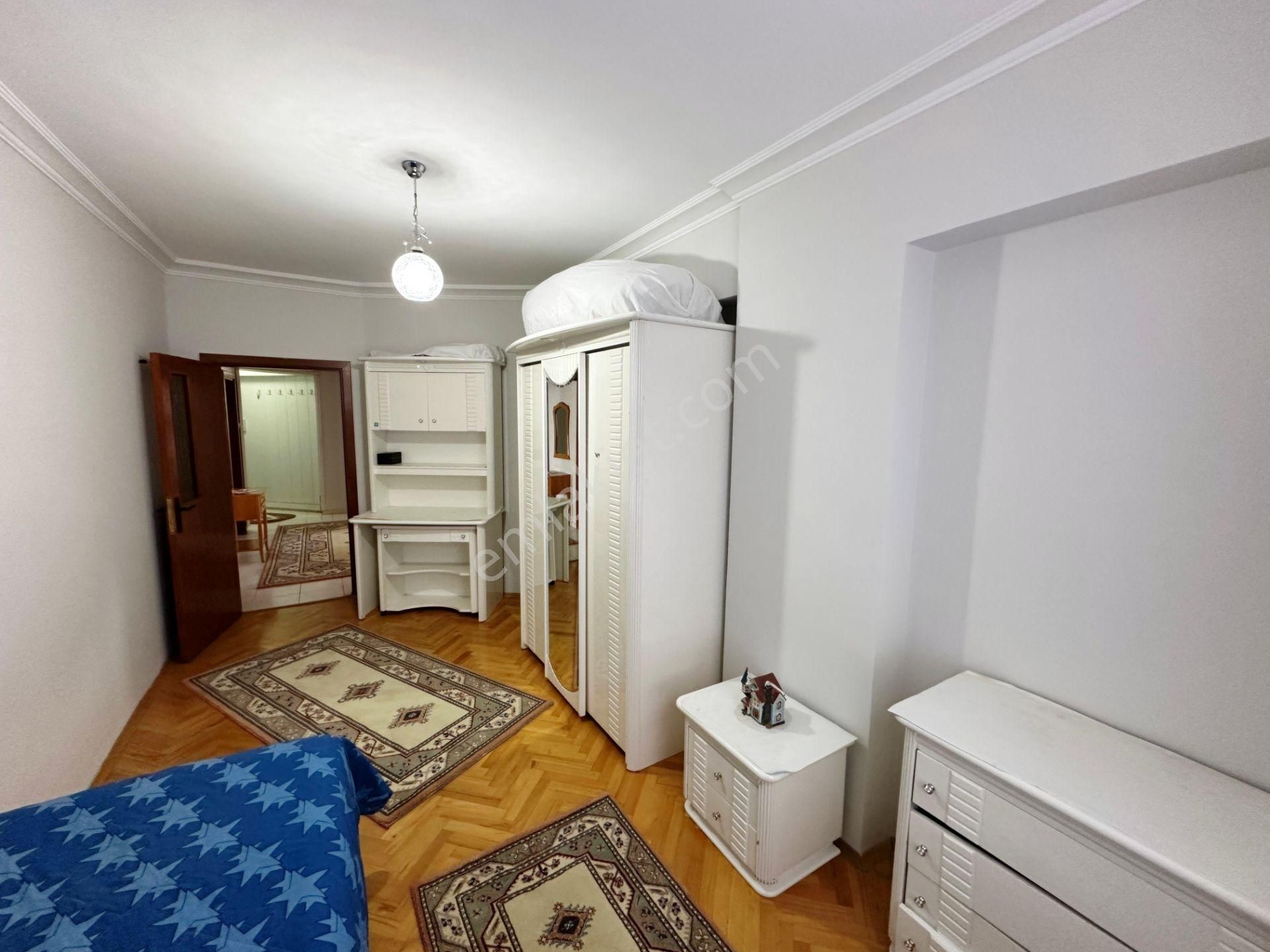 Barış Yolu'na Yakın Ankara Manzaralı Eşyalı 3+1 Geniş Daire - Görsel 9