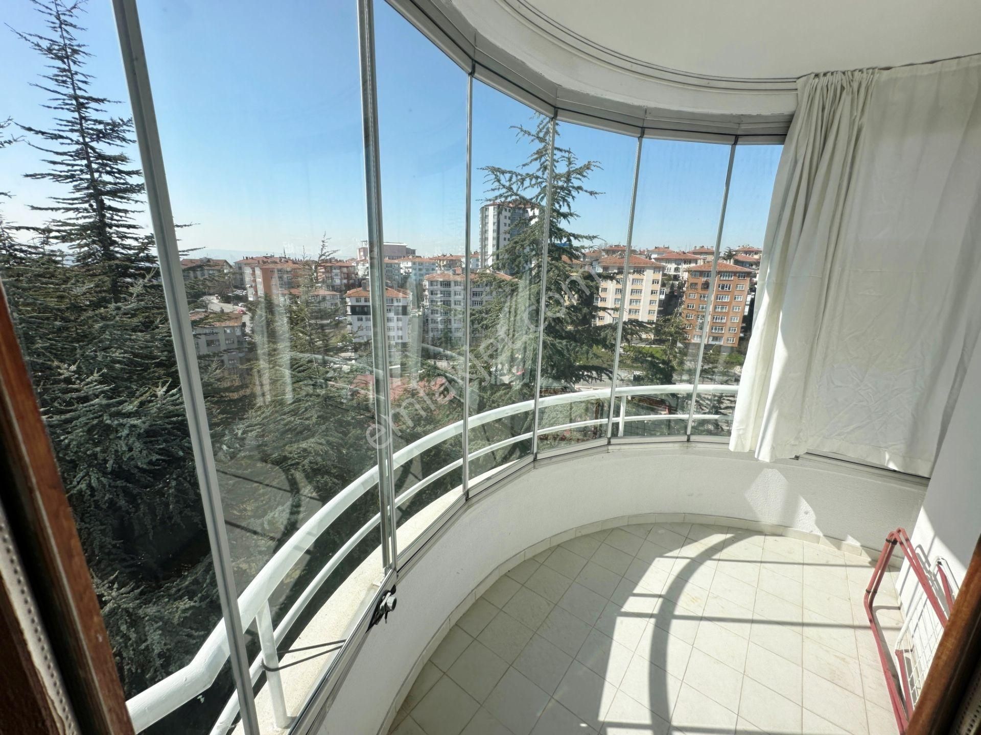 Barış Yolu'na Yakın Ankara Manzaralı Eşyalı 3+1 Geniş Daire - Görsel 14