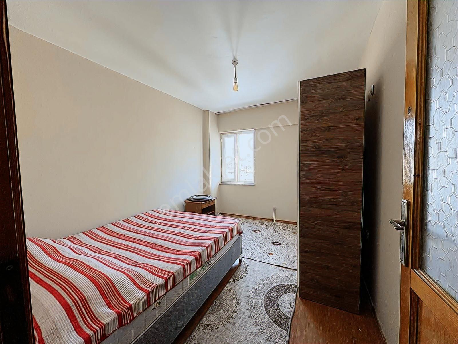 Kuşadası Satılık 3+1 Fırsat Daire - Görsel 2