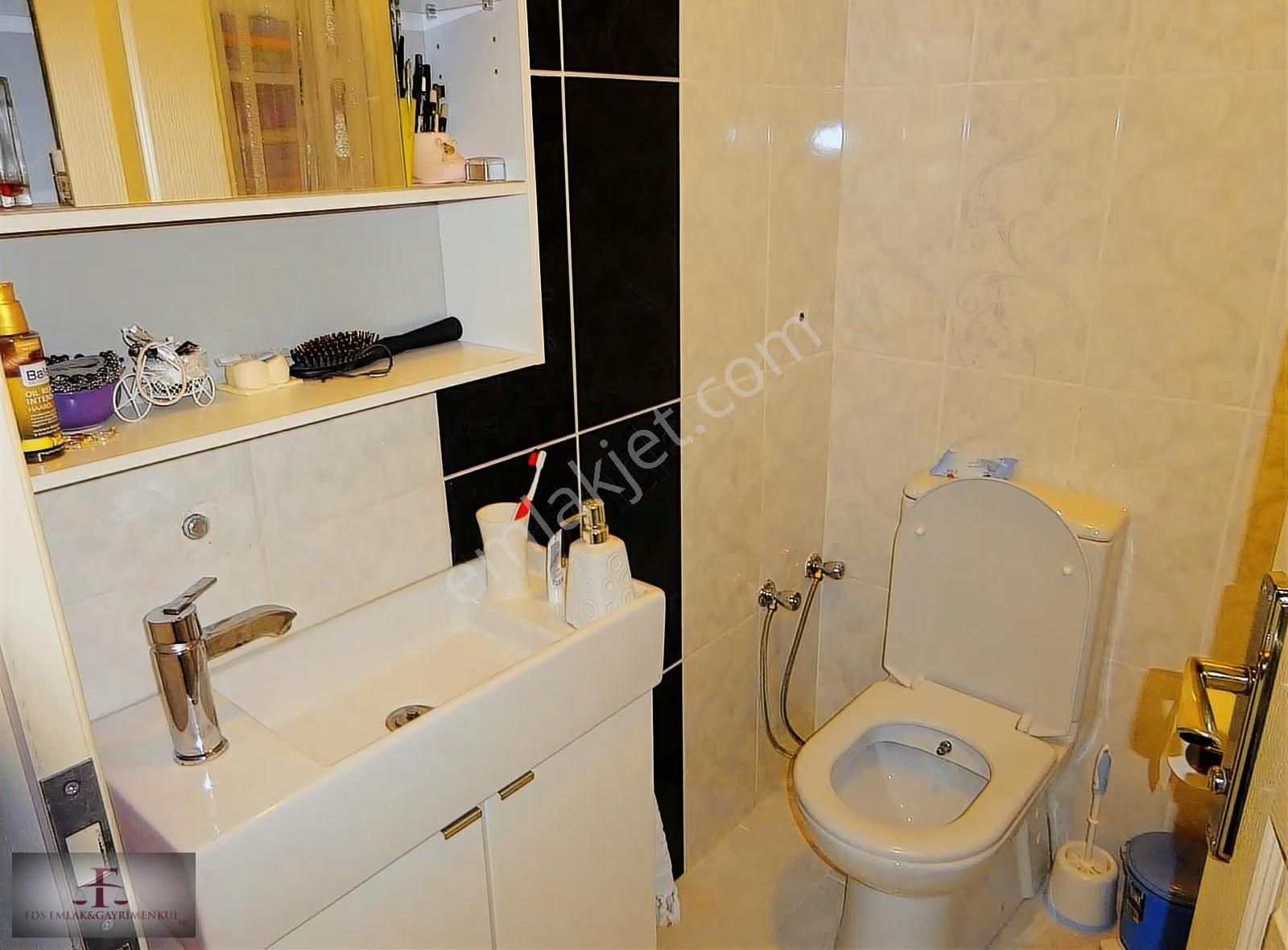 B.evler Yenibosna Çobançeşme Mah.satılık Otoparklı 2+1 Daire - Görsel 11
