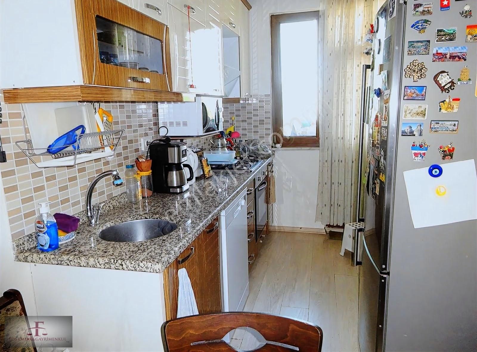 B.evler Yenibosna Çobançeşme Mah.satılık Otoparklı 2+1 Daire - Görsel 8
