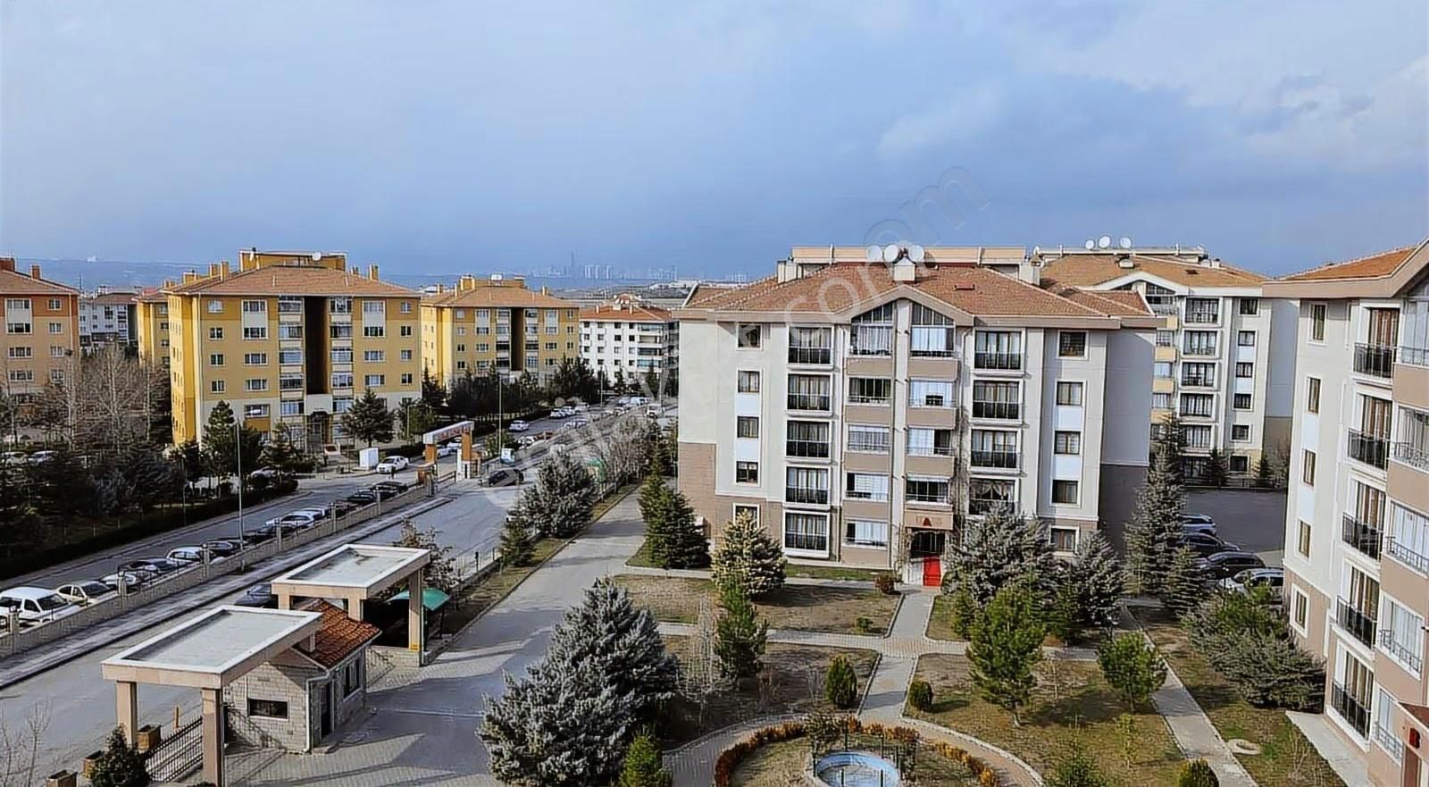 Eymir Meva Sitesi'nde Satılık 3+1 Daire (147m², Üst Kat)