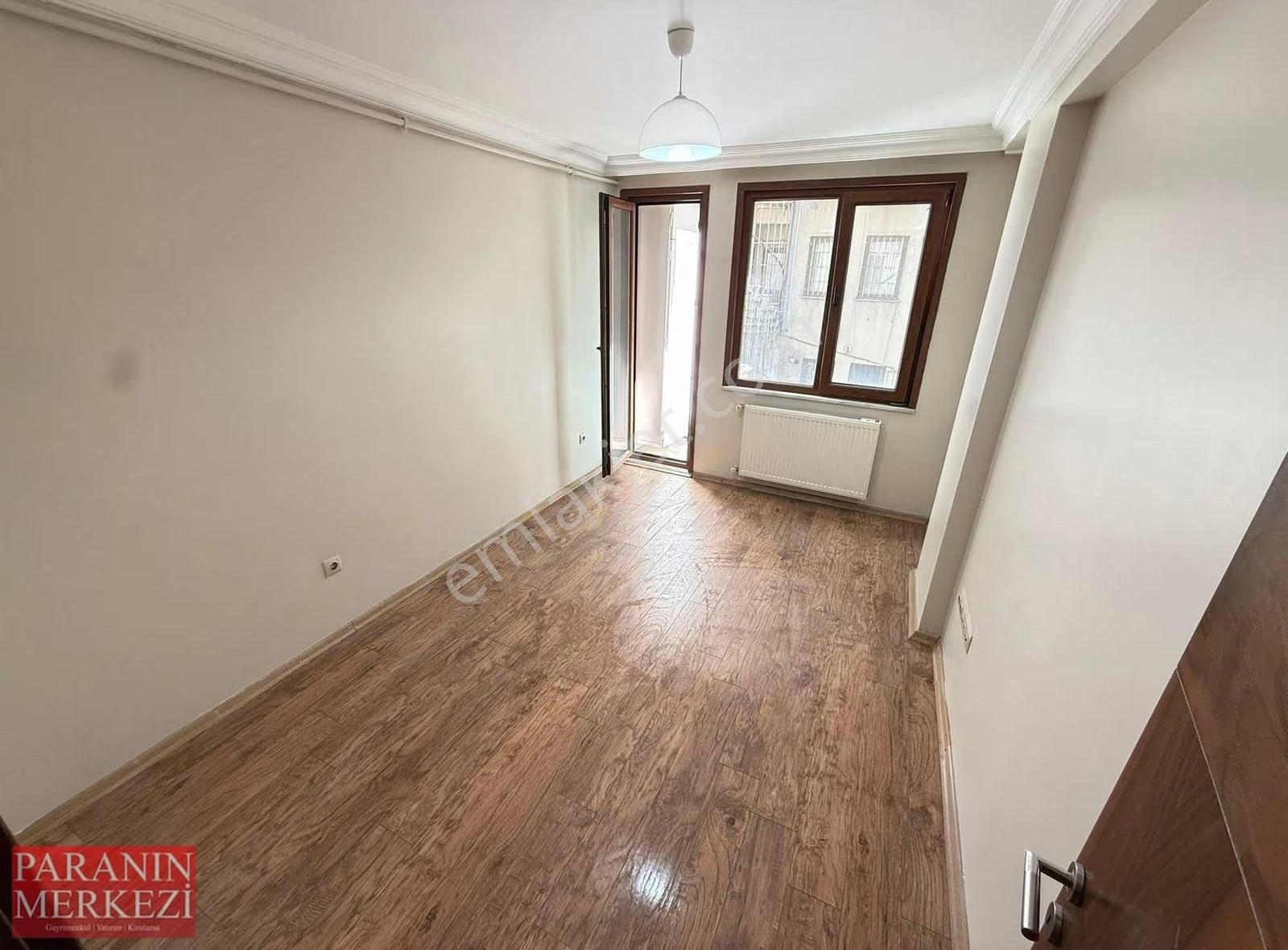 Merkezi Konumda Eşyasız 1+1 Daire - Görsel 13