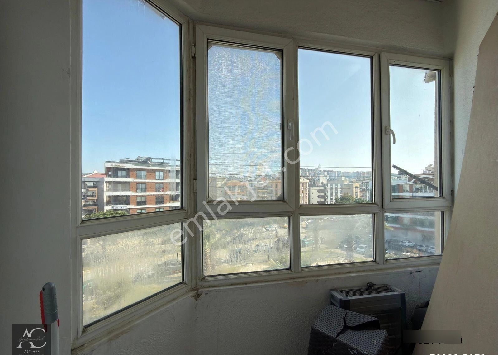 Aclass Emlaktan Kuşadasının Tam Merkezınde Kısmi Manzaralı Yatırımlık Full Eşyalı Fırsat Daire - Görsel 7