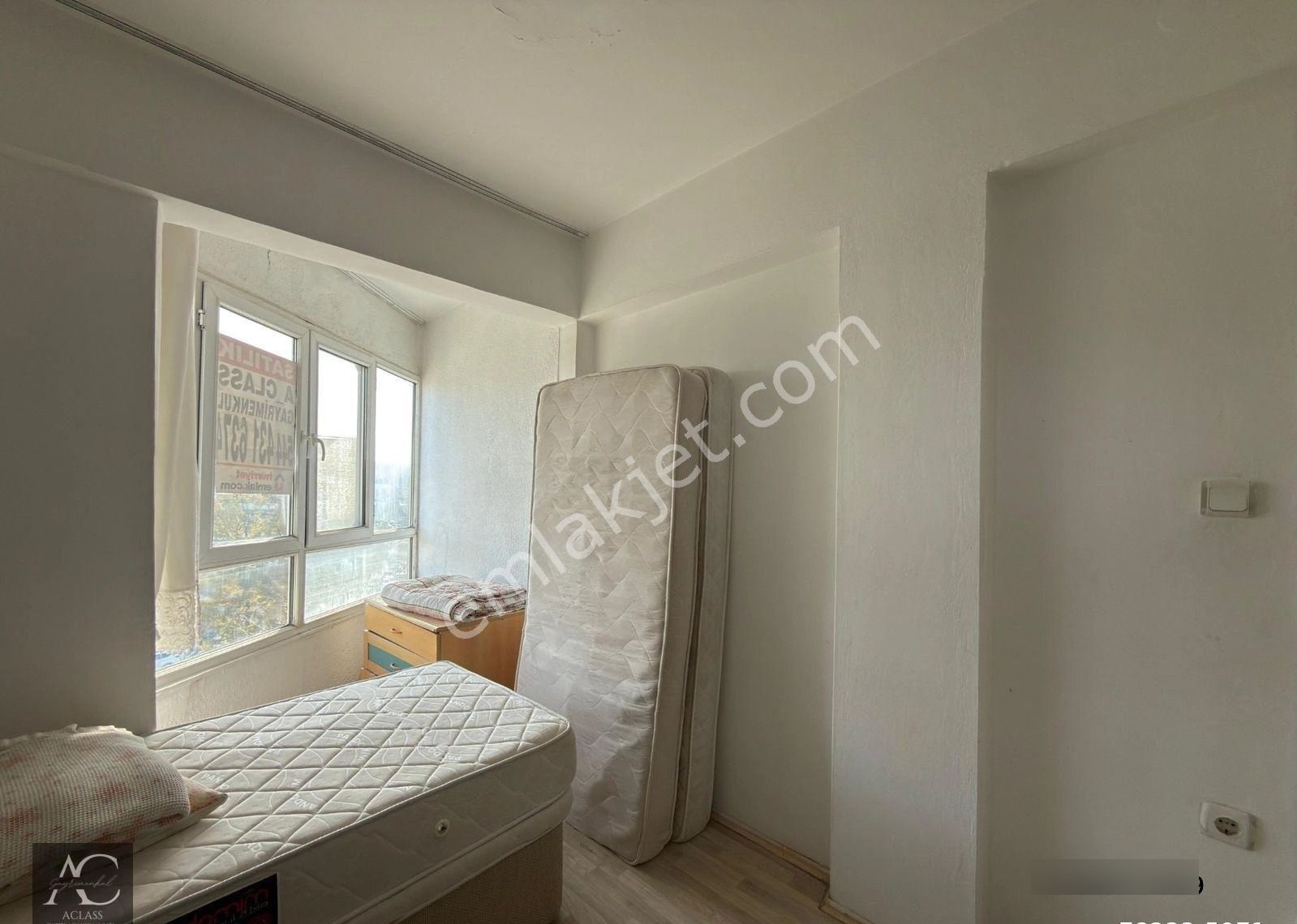 Aclass Emlaktan Kuşadasının Tam Merkezınde Kısmi Manzaralı Yatırımlık Full Eşyalı Fırsat Daire - Görsel 8