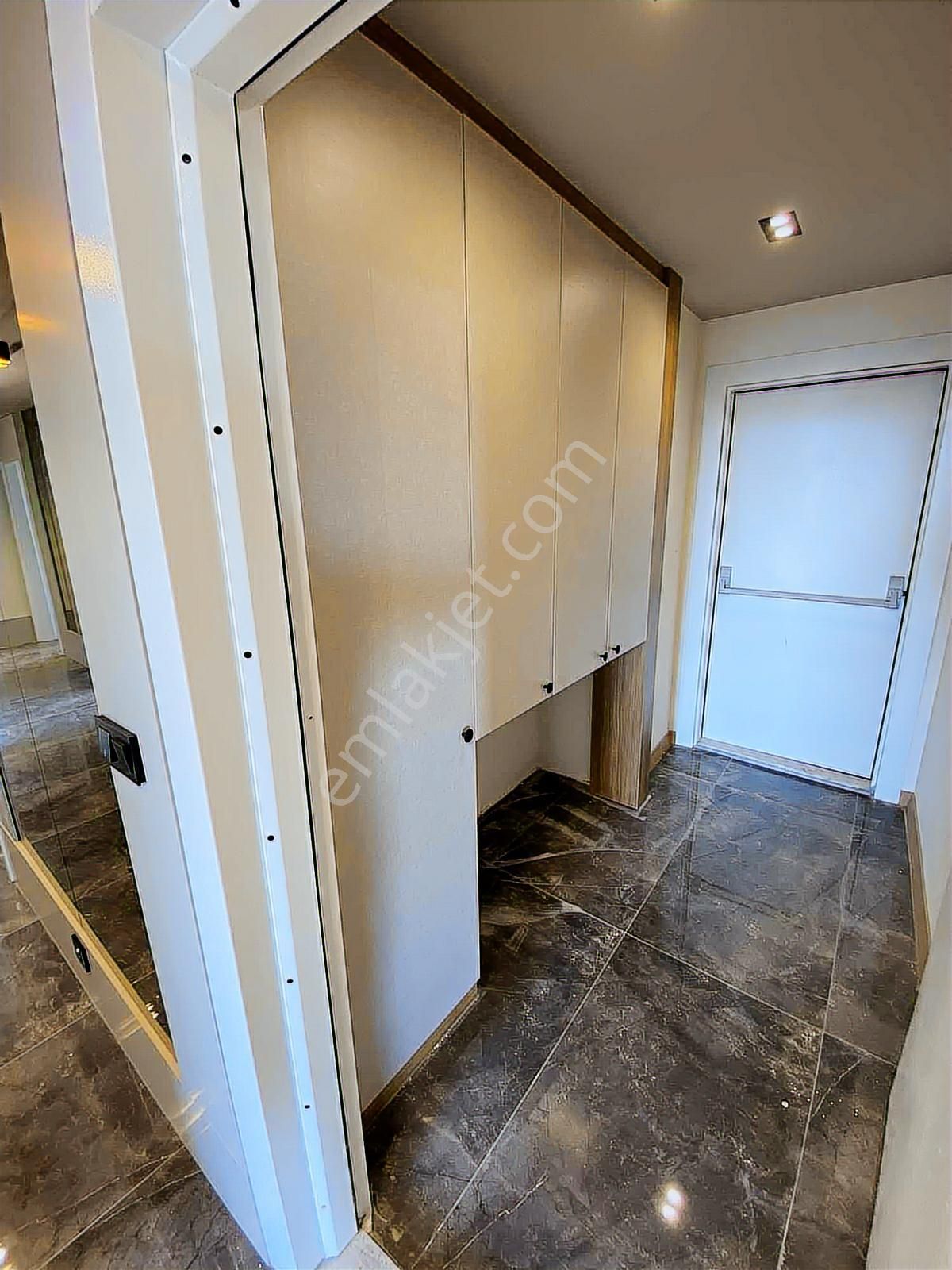 Orman Manzaralı Geniş 3+1 Kiralık Daire - Görsel 4