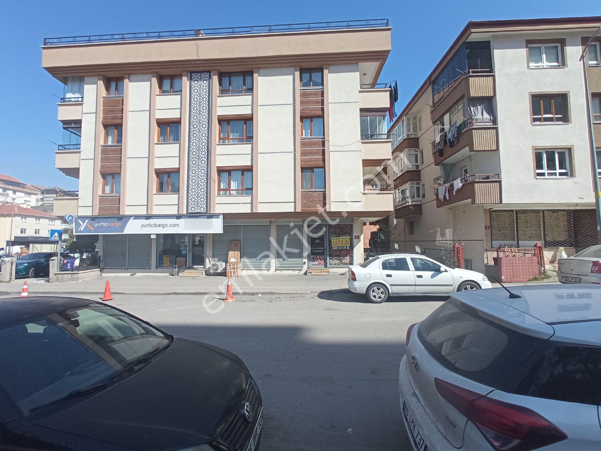 Demirlibahçe 128. Sokak’ta Yatırımlık, Geniş Cepheli Köşe Dükkan! - Görsel 9