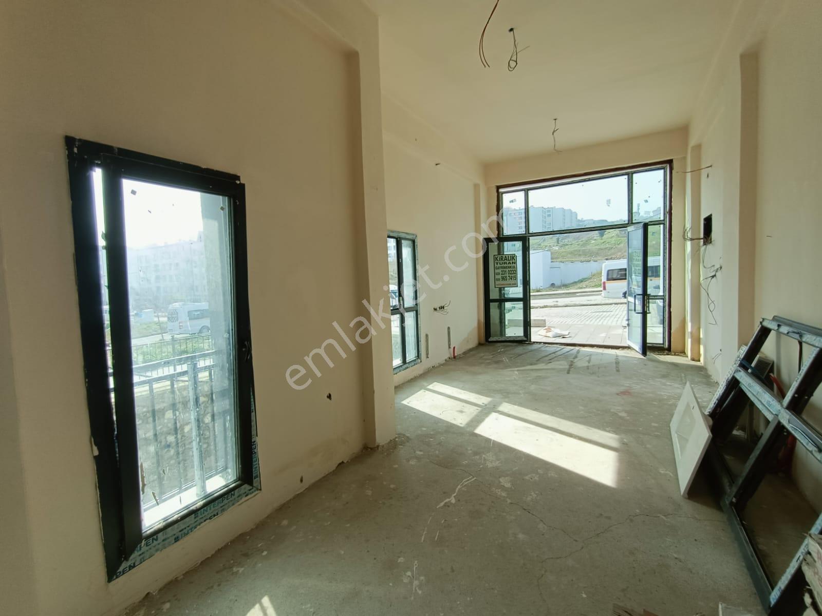 Hem Cadde Hem Park Cepheli! Kiralık 2 Katlı Köşe Dükkan - Görsel 29